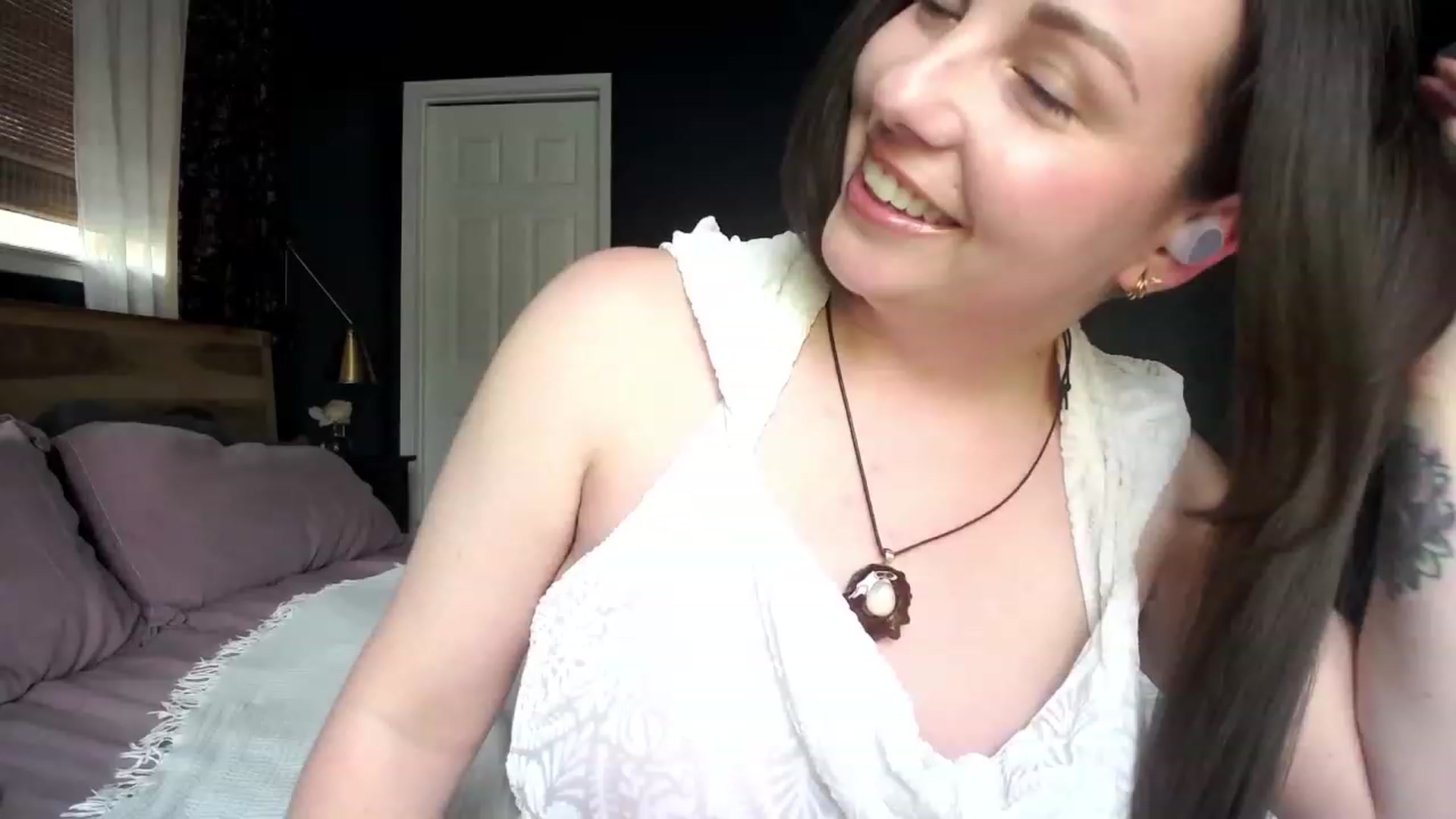 Gallery image thumbnail from DigitalLilitu's myfreecams stream on, 06/15/2023, 24:02 image 10 of 20