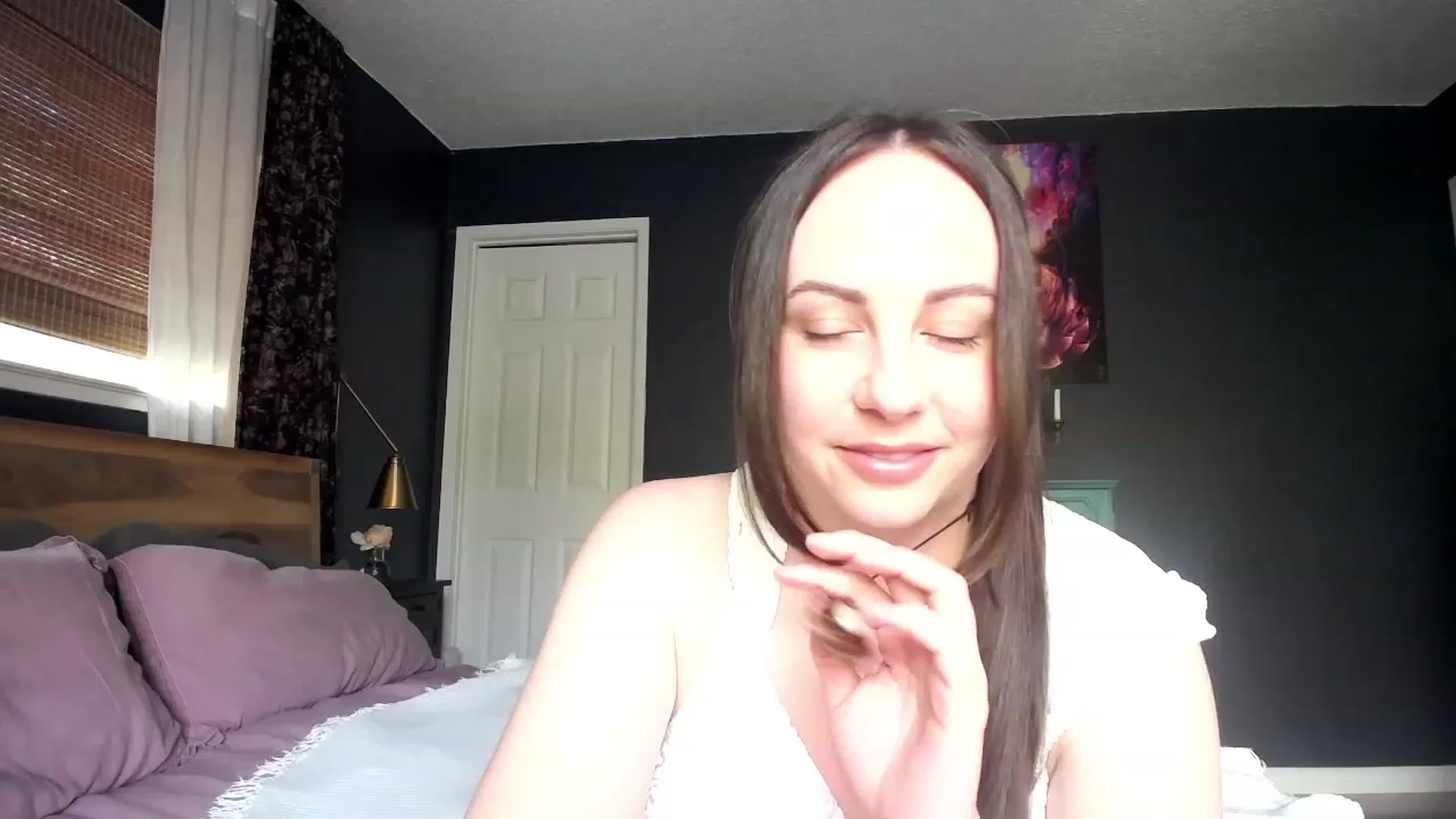 Gallery image thumbnail from DigitalLilitu's myfreecams stream on, 06/15/2023, 24:02 image 15 of 20