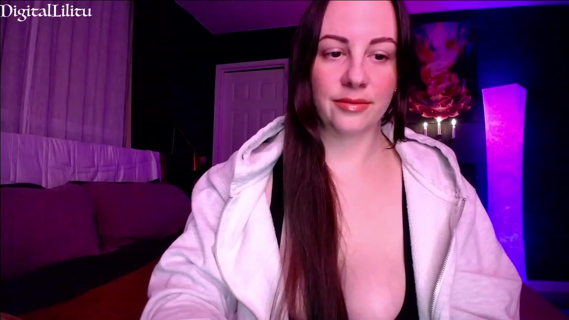 Gallery image thumbnail from DigitalLilitu's myfreecams stream on, 06/24/2023, 04:40 image 9 of 20