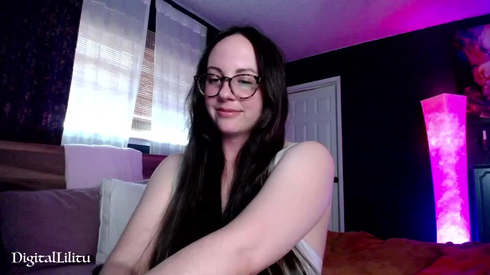 Gallery image thumbnail from DigitalLilitu's myfreecams stream on, 06/29/2023, 24:49 image 12 of 20