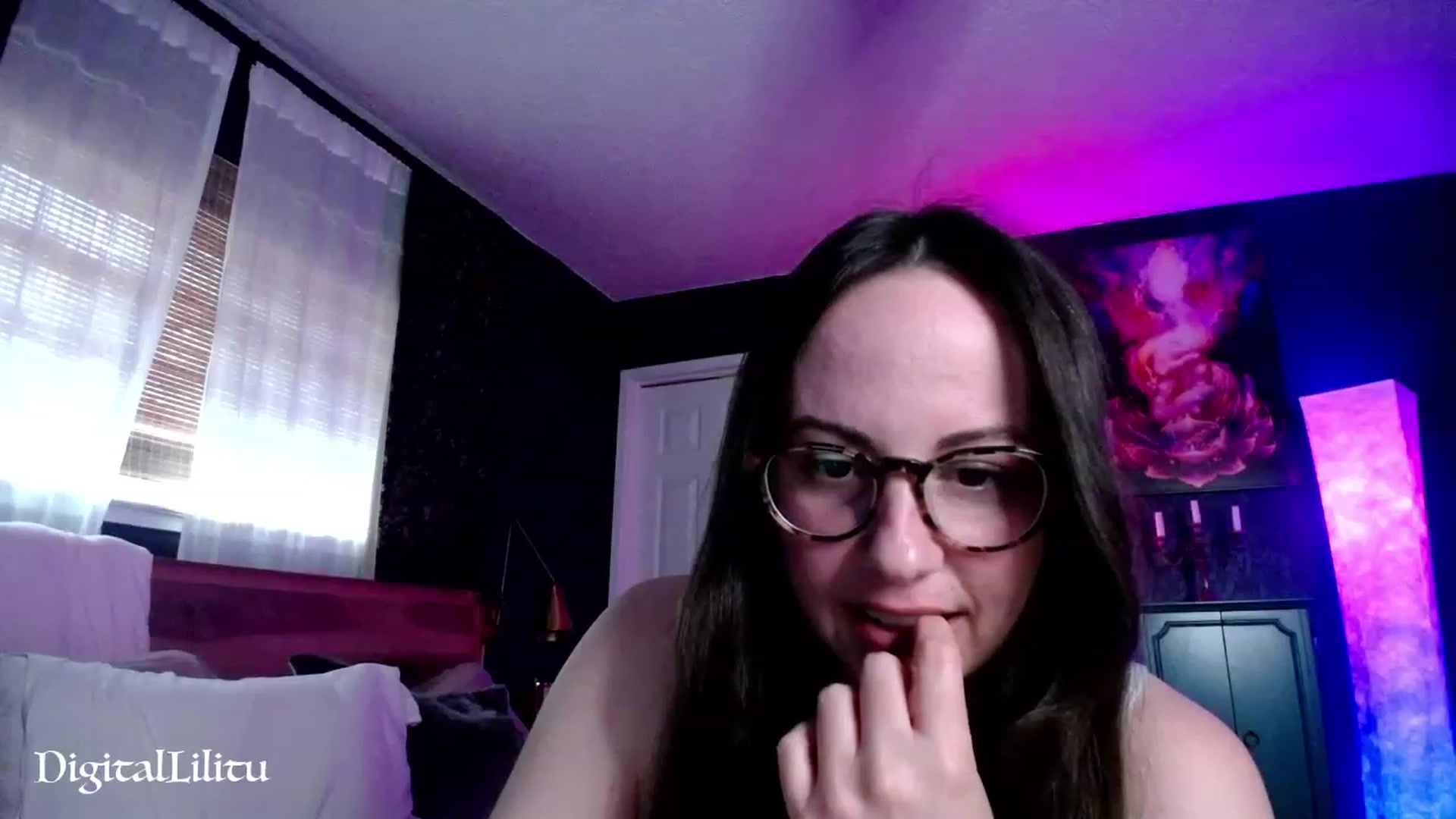 Gallery image thumbnail from DigitalLilitu's myfreecams stream on, 06/29/2023, 02:07 image 10 of 20