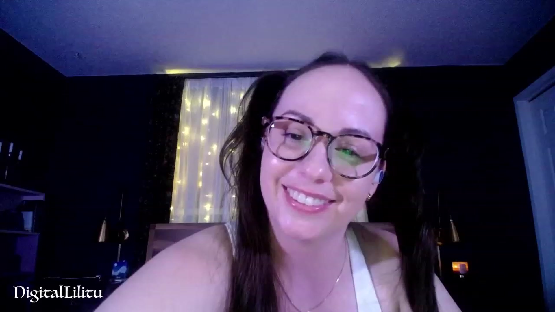 Gallery image thumbnail from DigitalLilitu's myfreecams stream on, 07/25/2023, 05:41 image 8 of 20
