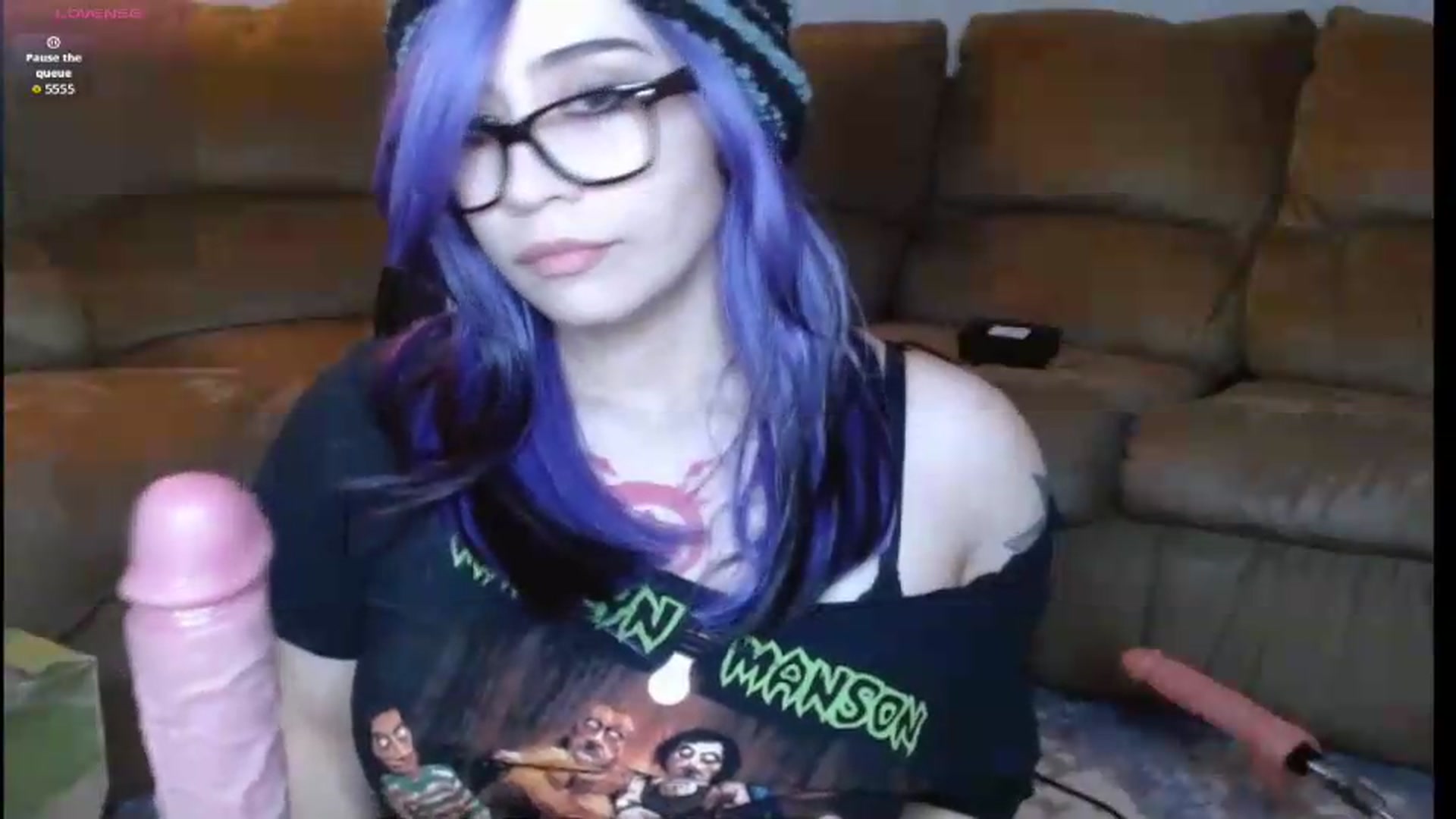 Gallery image thumbnail from Dilfhunter's myfreecams stream on, 07/09/2026, 17:24 image 10 of 20