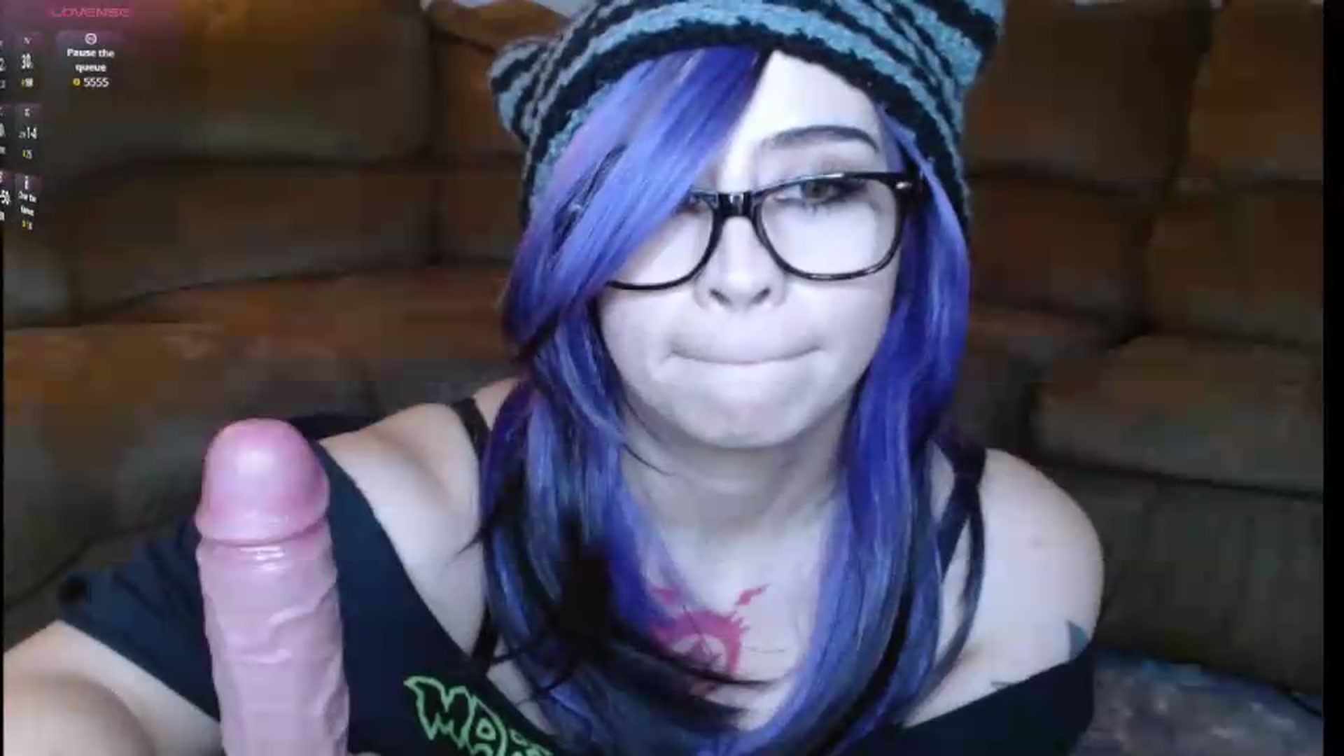 Gallery image thumbnail from Dilfhunter's myfreecams stream on, 07/09/2026, 19:21 image 6 of 20