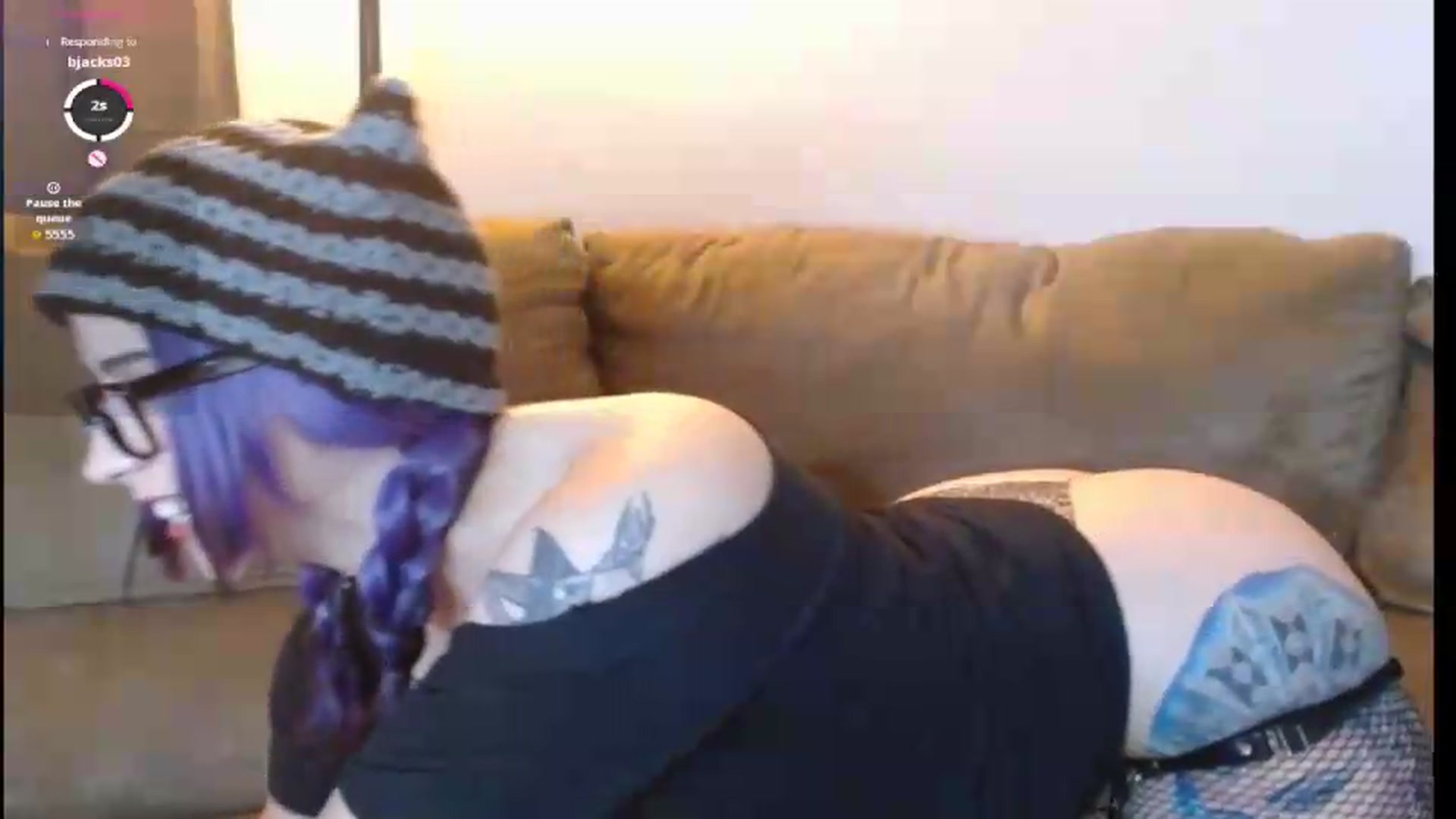 Gallery image thumbnail from Dilfhunter's myfreecams stream on, 07/12/2026, 18:25 image 6 of 20