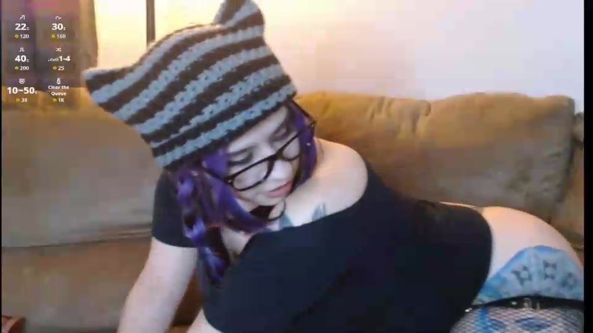 Gallery image thumbnail from Dilfhunter's myfreecams stream on, 07/12/2026, 18:25 image 9 of 20