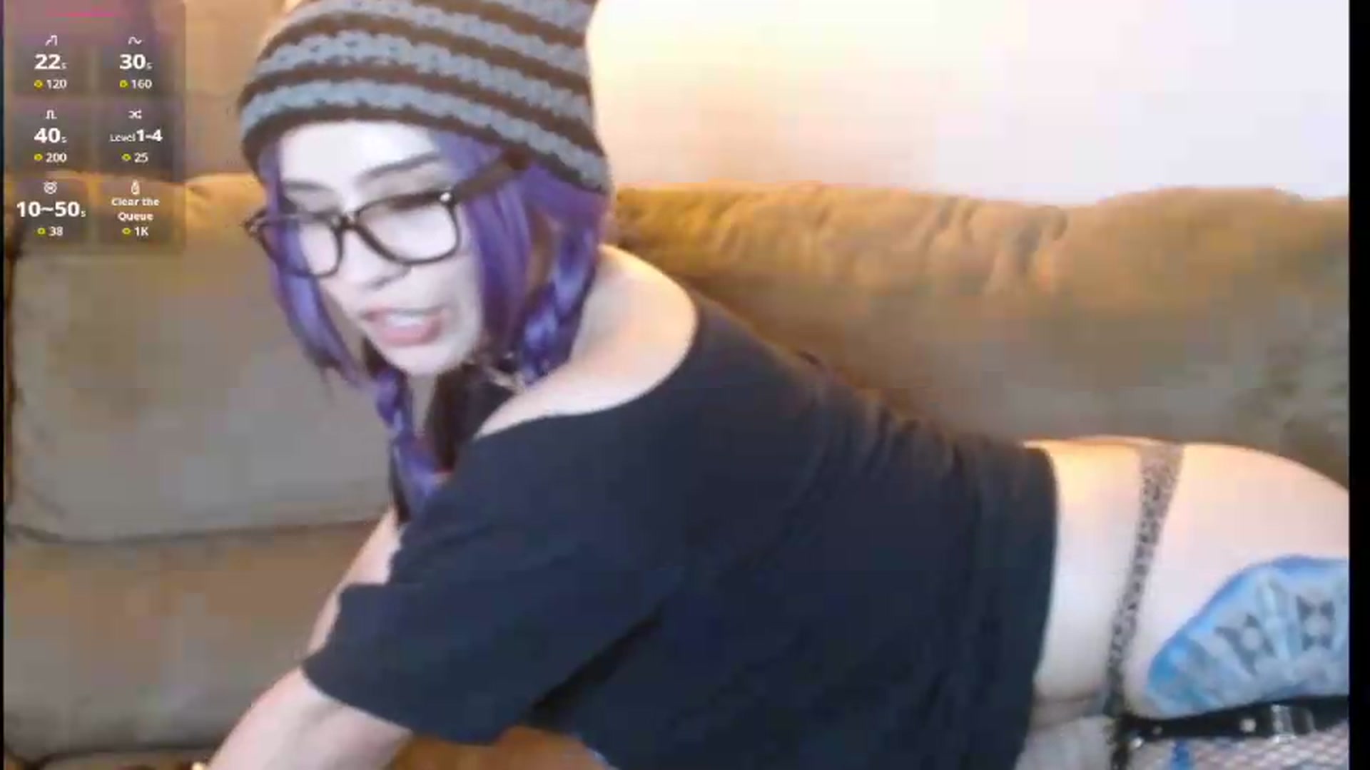 Gallery image thumbnail from Dilfhunter's myfreecams stream on, 07/12/2026, 18:25 image 18 of 20
