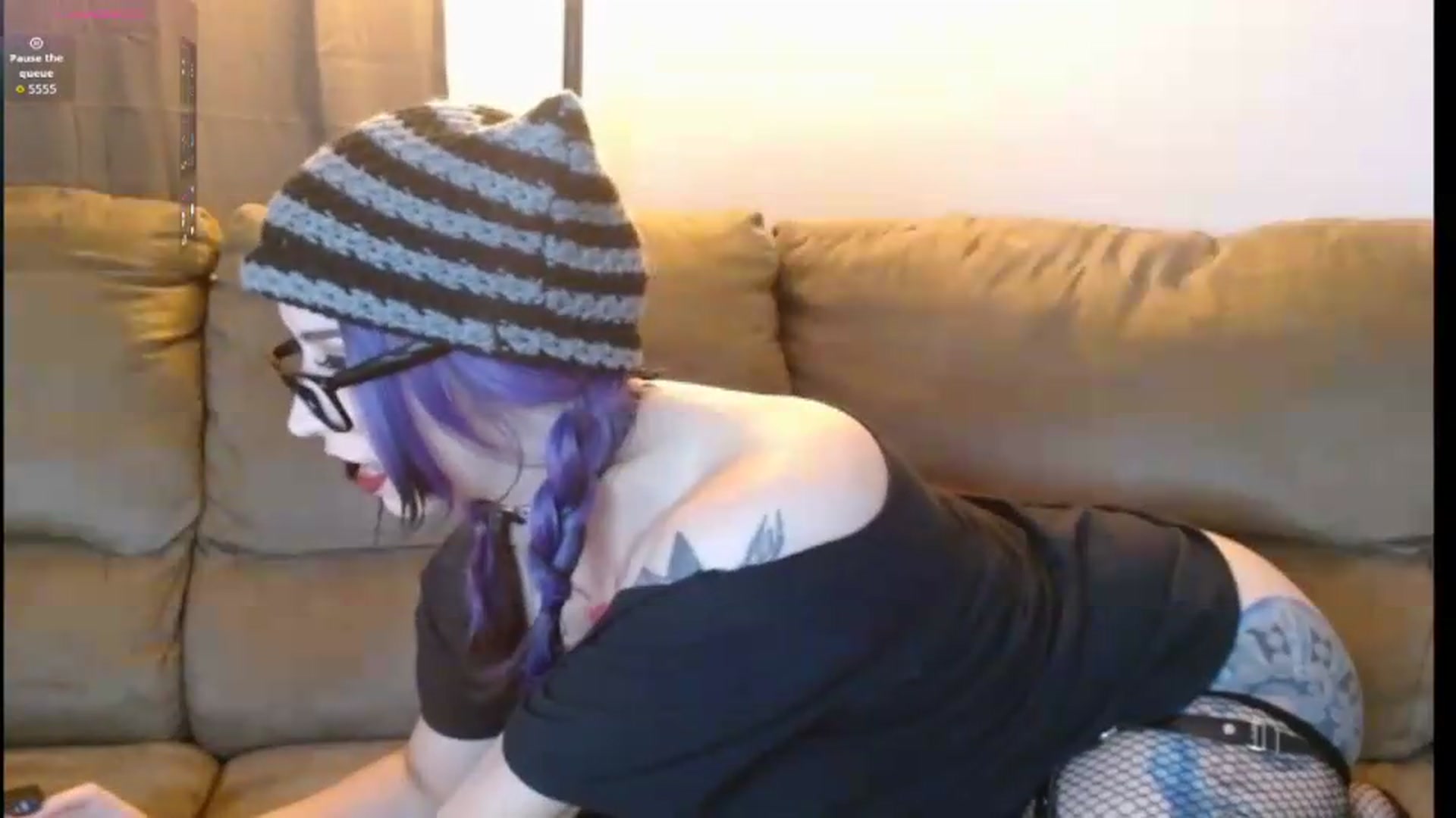 Gallery image thumbnail from Dilfhunter's myfreecams stream on, 07/15/2026, 19:44 image 12 of 20