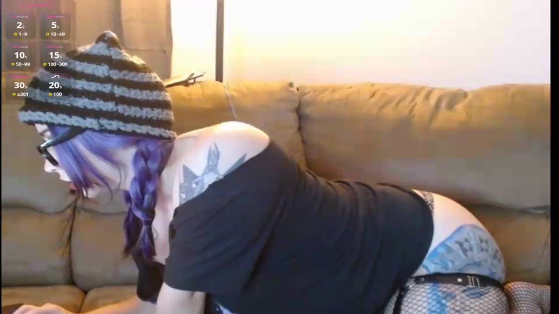 Gallery image thumbnail from Dilfhunter's myfreecams stream on, 07/15/2026, 19:44 image 14 of 20