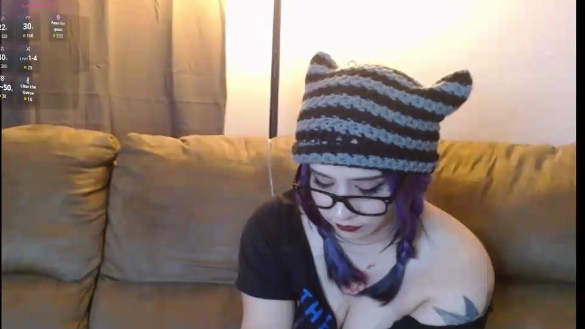 Gallery image thumbnail from Dilfhunter's myfreecams stream on, 07/15/2026, 20:53 image 6 of 20