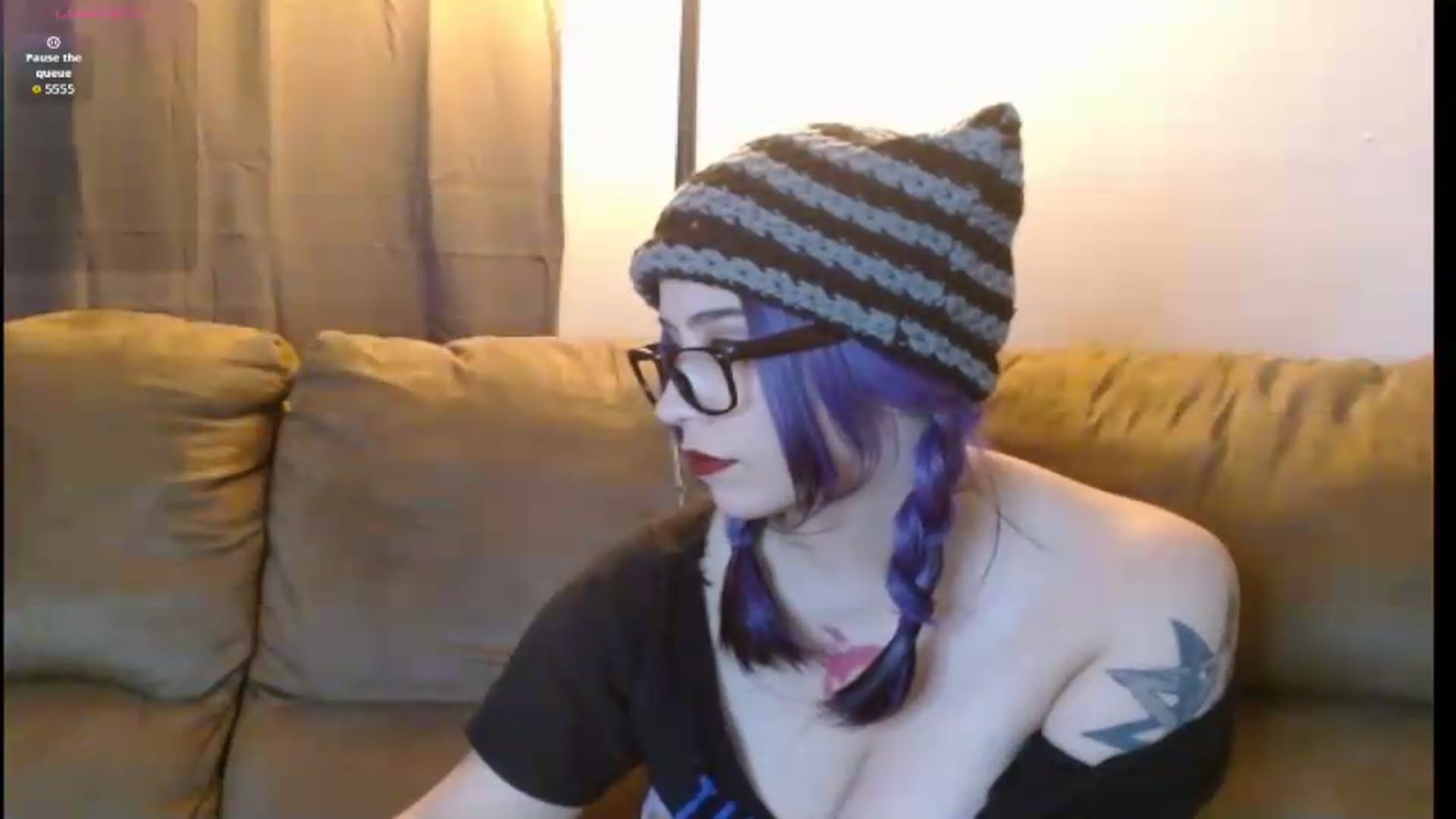 Gallery image thumbnail from Dilfhunter's myfreecams stream on, 07/15/2026, 20:53 image 16 of 20