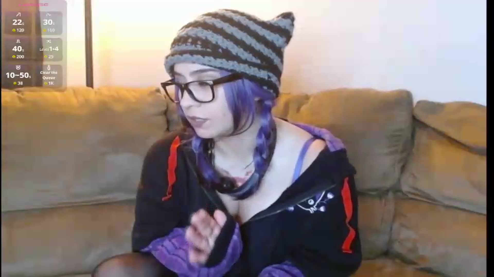Gallery image thumbnail from Dilfhunter's myfreecams stream on, 07/17/2026, 19:44 image 16 of 20