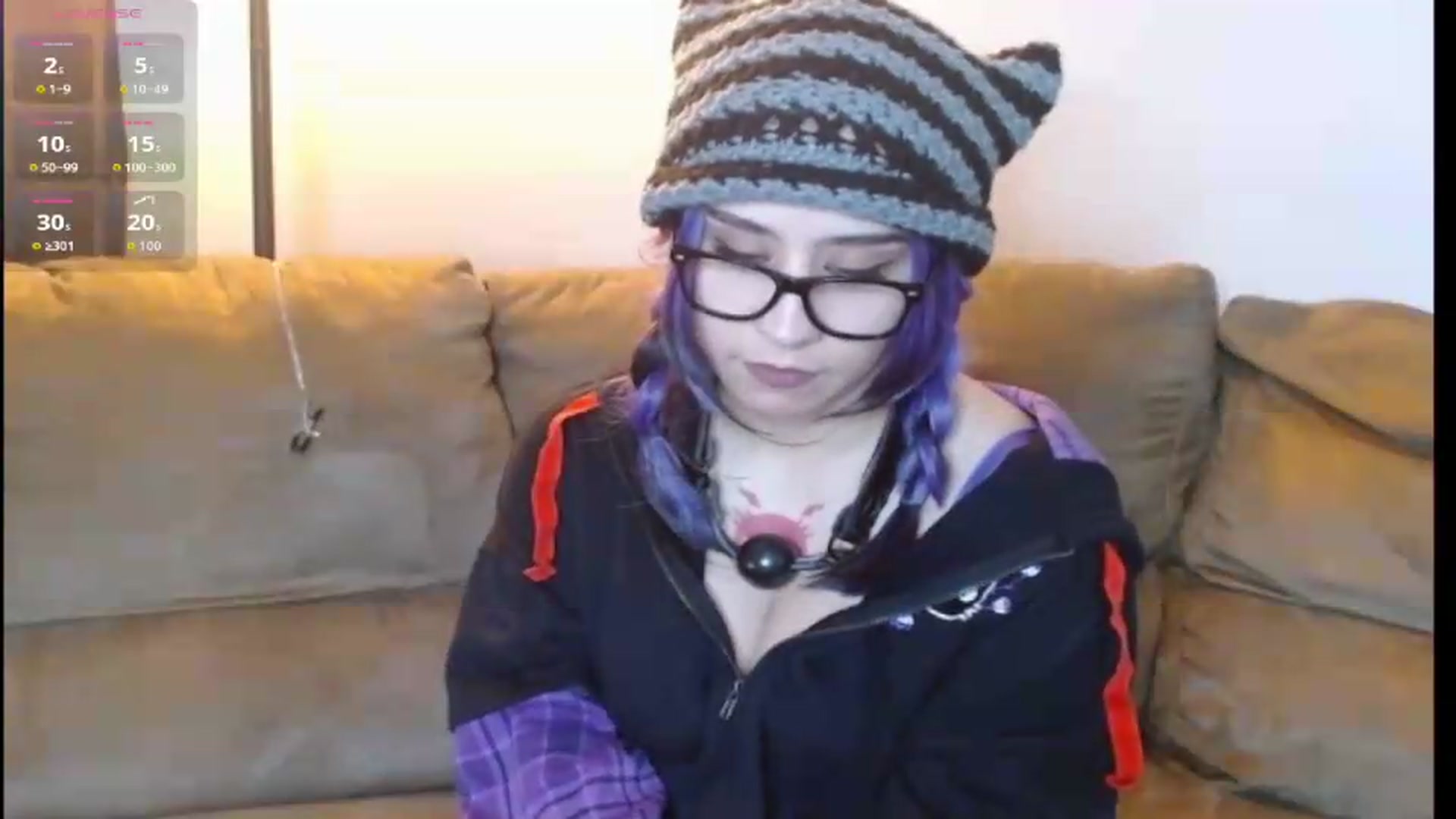 Gallery image thumbnail from Dilfhunter's myfreecams stream on, 07/17/2026, 19:44 image 12 of 20