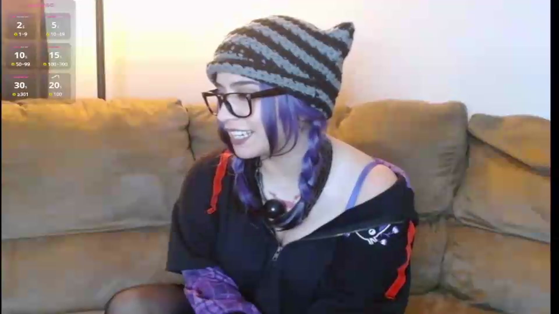 Gallery image thumbnail from Dilfhunter's myfreecams stream on, 07/17/2026, 19:44 image 19 of 20