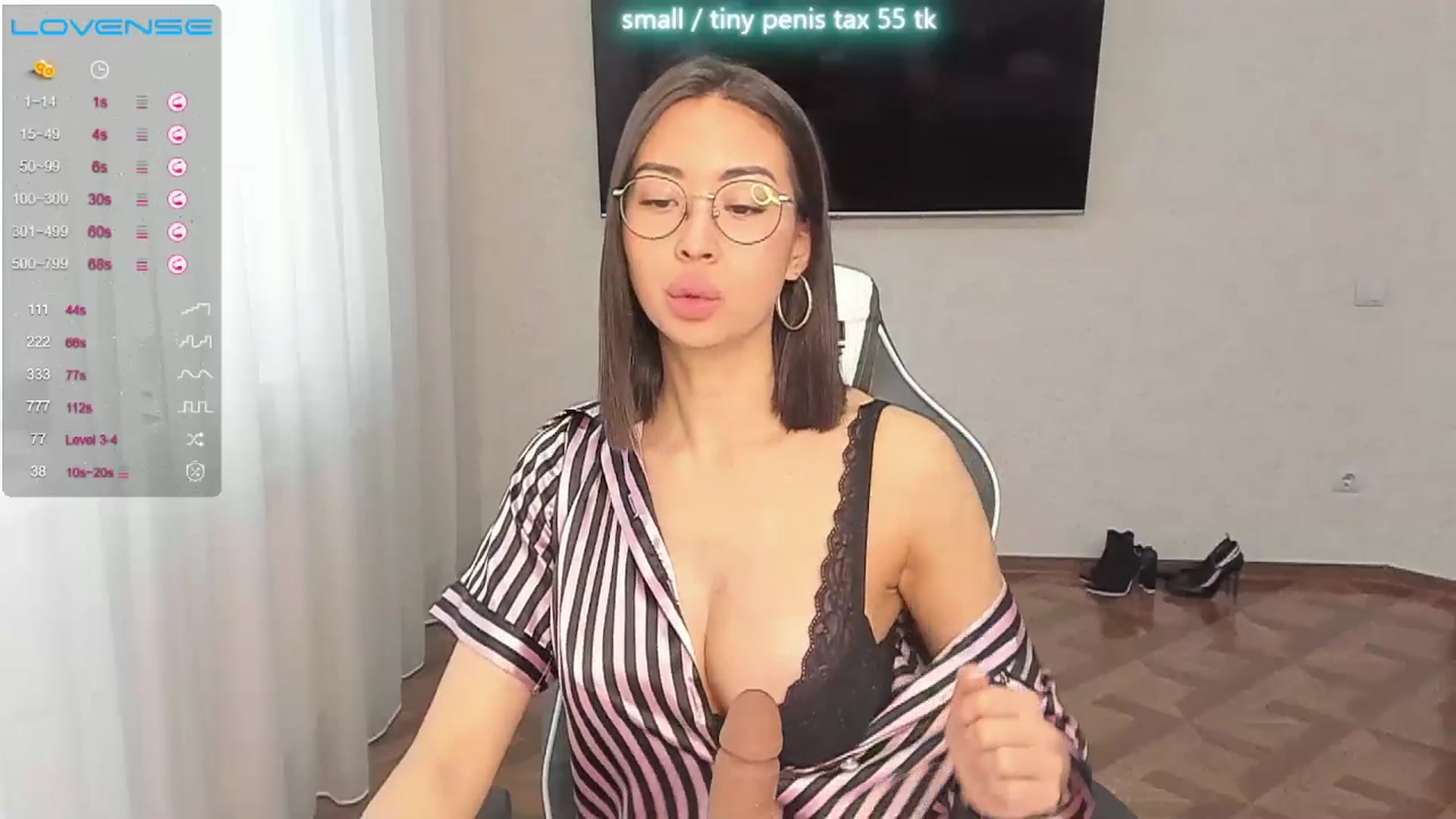 Gallery image thumbnail from DinaBakir's myfreecams stream on, 12/12/2024, 06:49 image 4 of 20