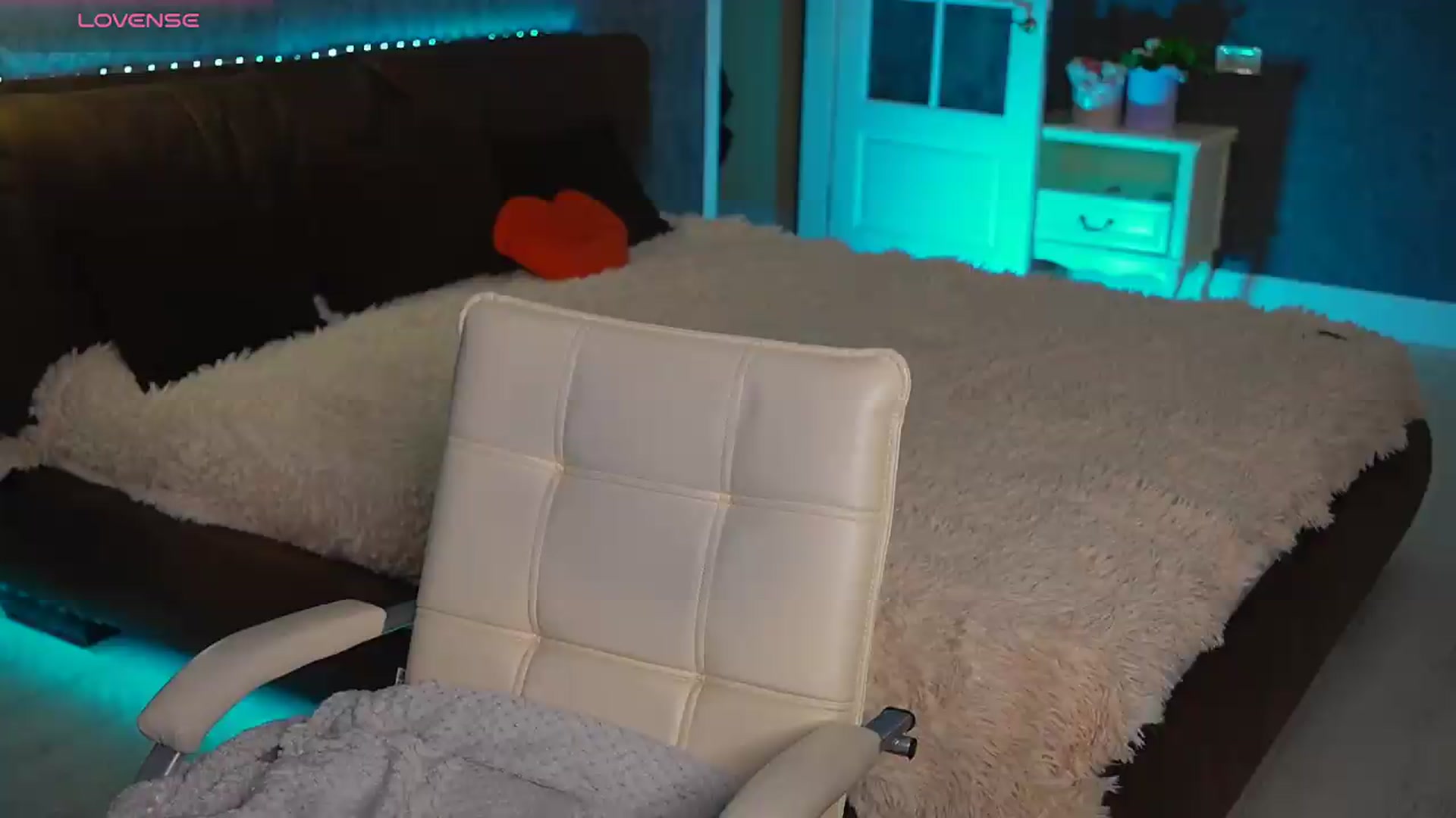 Gallery image thumbnail from DinaCandy's myfreecams stream on, 08/11/2026, 12:00 image 20 of 20