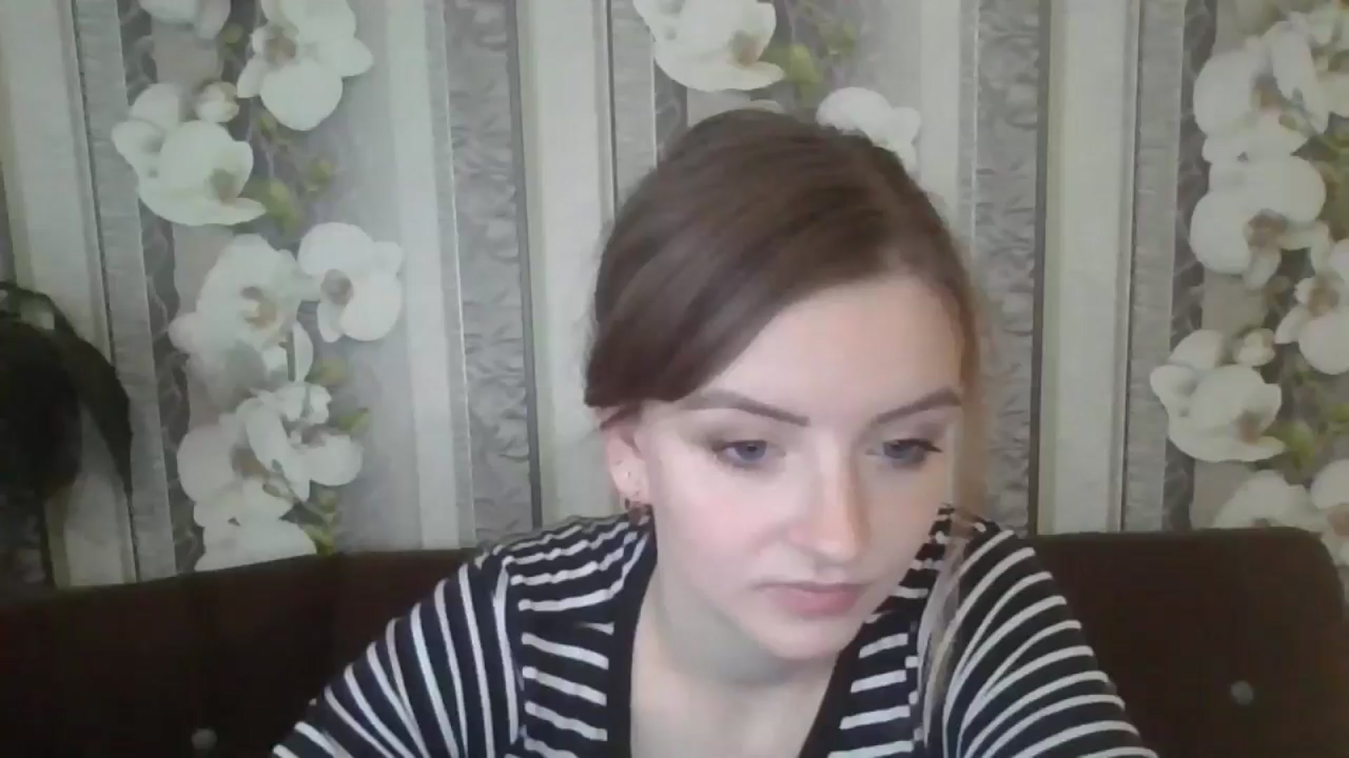 Gallery image thumbnail from DinaLennox's myfreecams stream on, 11/13/2025, 12:55 image 18 of 20