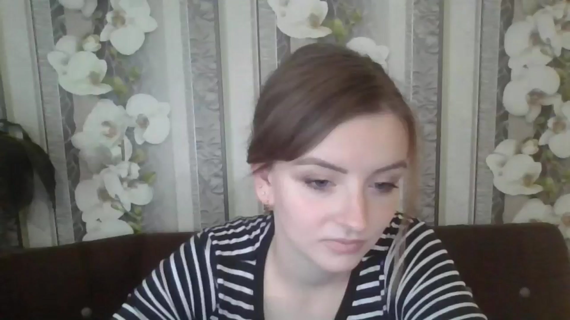 Gallery image thumbnail from DinaLennox's myfreecams stream on, 11/13/2025, 12:55 image 17 of 20