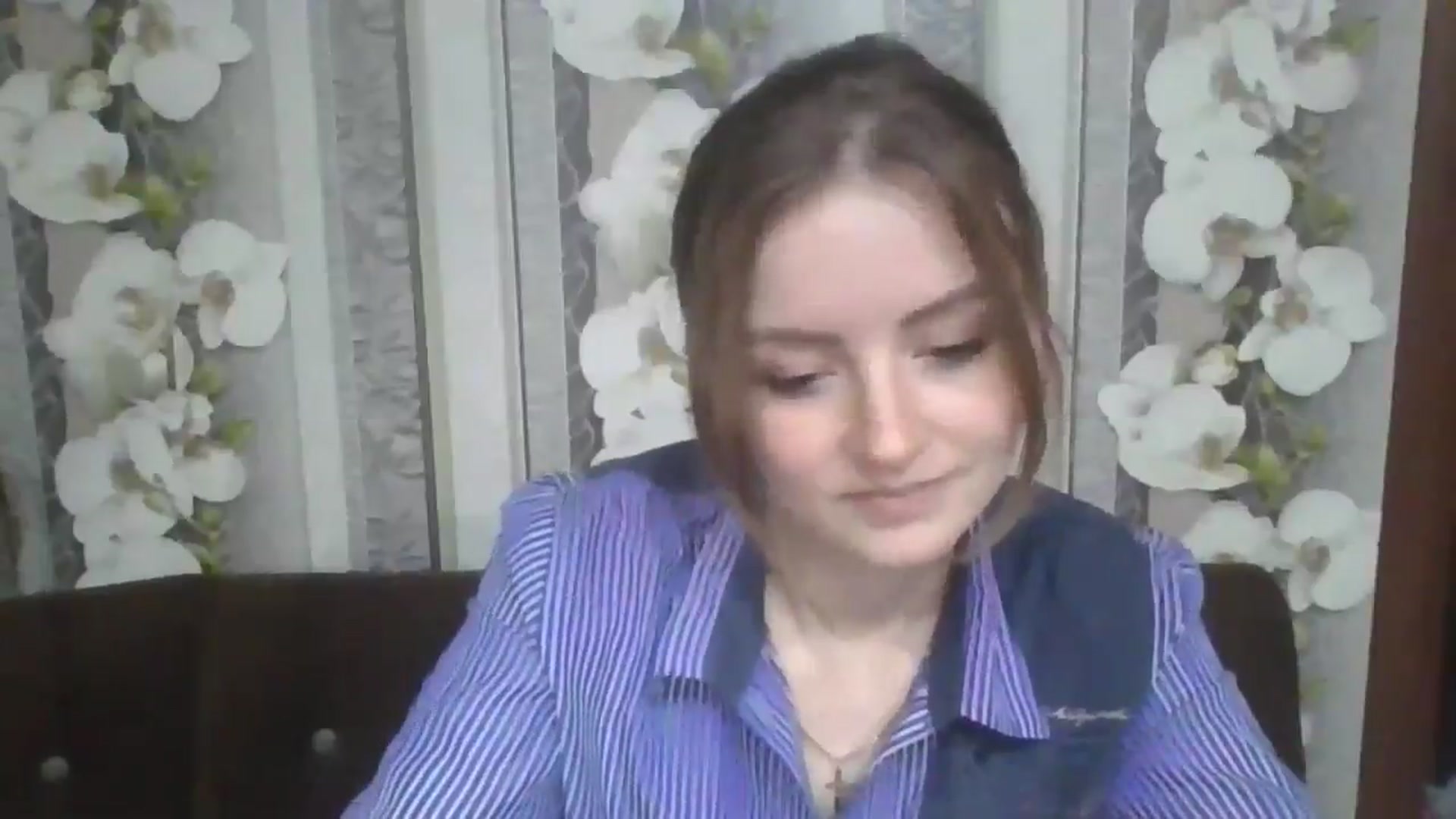 Gallery image thumbnail from DinaLennox's myfreecams stream on, 11/18/2025, 19:53 image 12 of 20