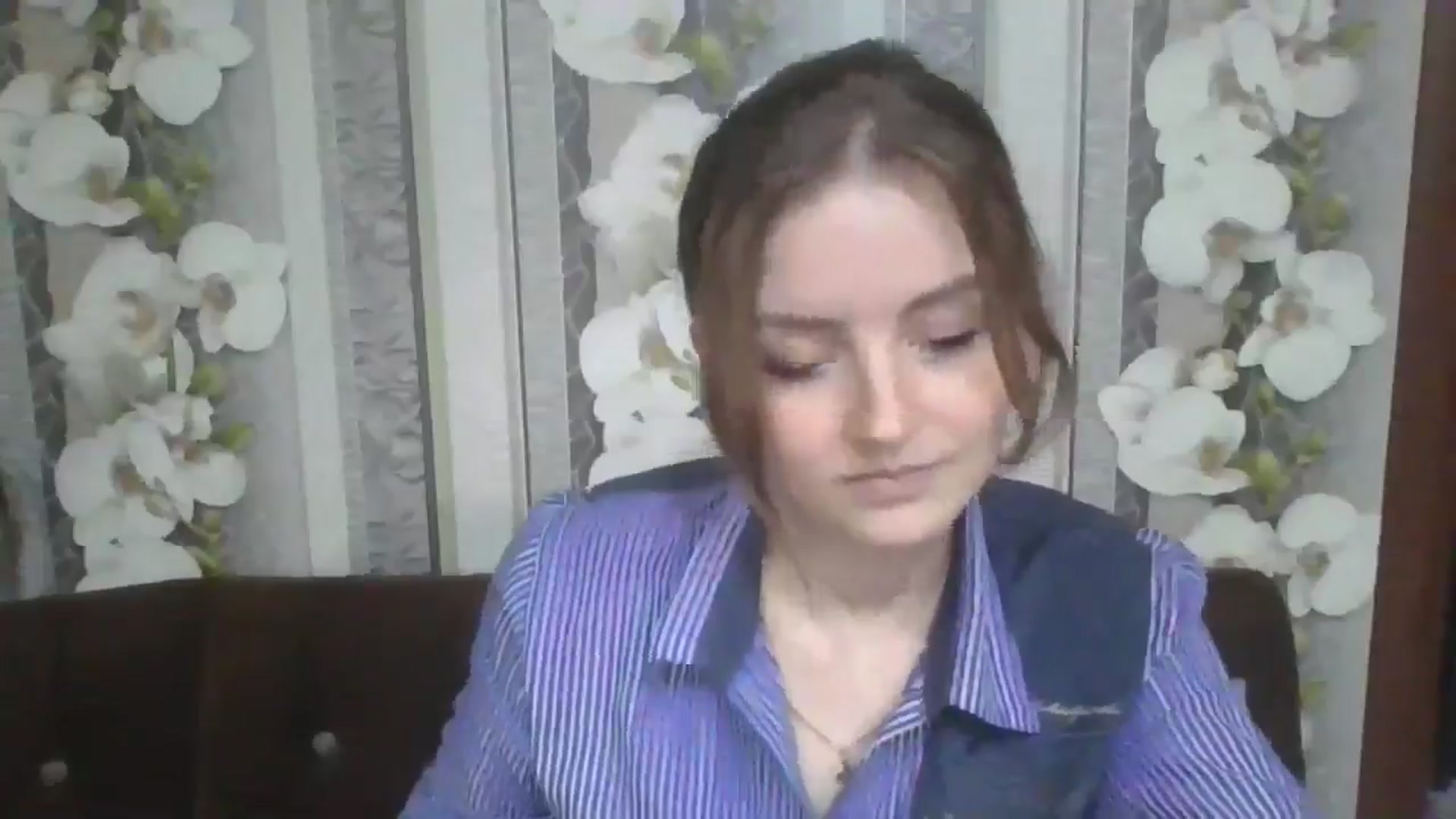 Gallery image thumbnail from DinaLennox's myfreecams stream on, 11/18/2025, 19:53 image 15 of 20