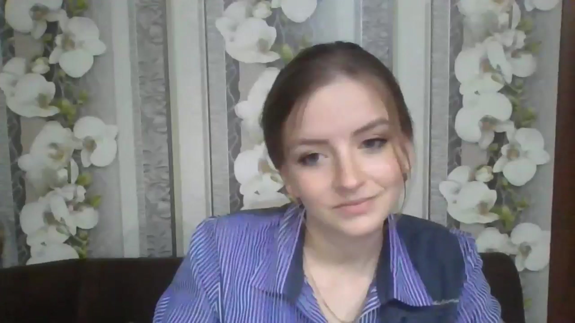 Gallery image thumbnail from DinaLennox's myfreecams stream on, 11/20/2025, 19:45 image 14 of 20