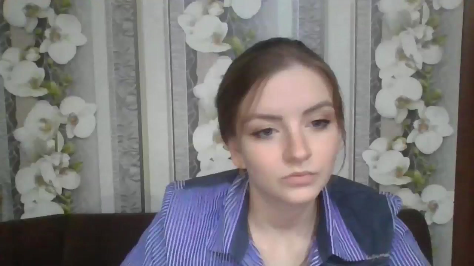 Gallery image thumbnail from DinaLennox's myfreecams stream on, 11/20/2025, 19:45 image 3 of 20