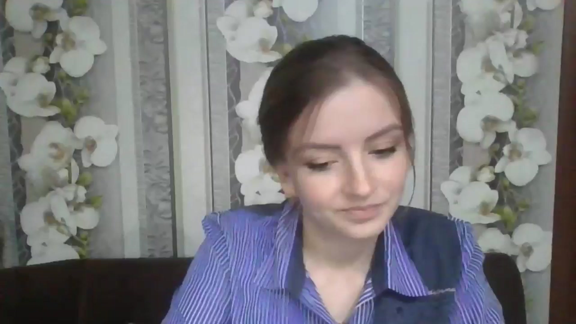 Gallery image thumbnail from DinaLennox's myfreecams stream on, 11/20/2025, 19:45 image 12 of 20