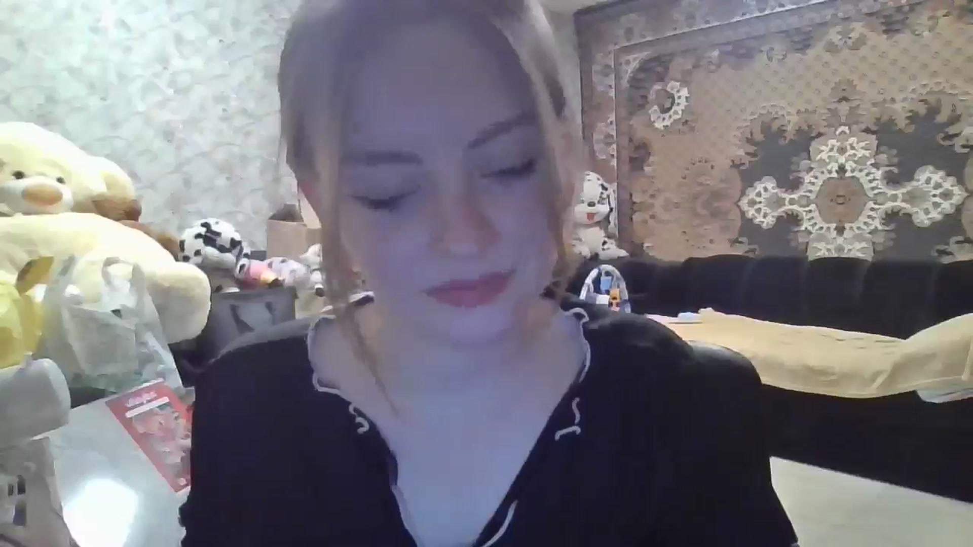 Gallery image thumbnail from DinaLennox's myfreecams stream on, 01/01/2026, 18:33 image 17 of 20