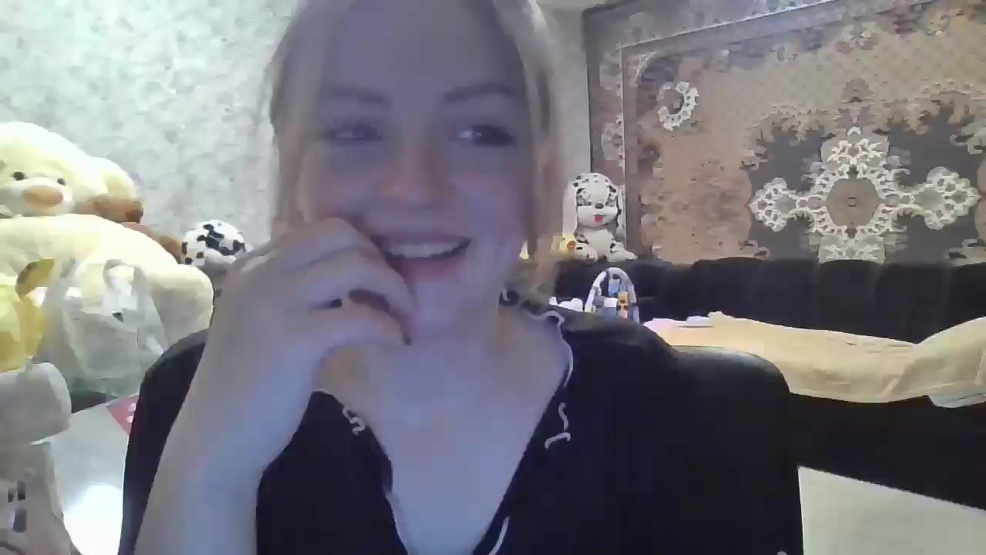 Gallery image thumbnail from DinaLennox's myfreecams stream on, 01/01/2026, 18:33 image 15 of 20