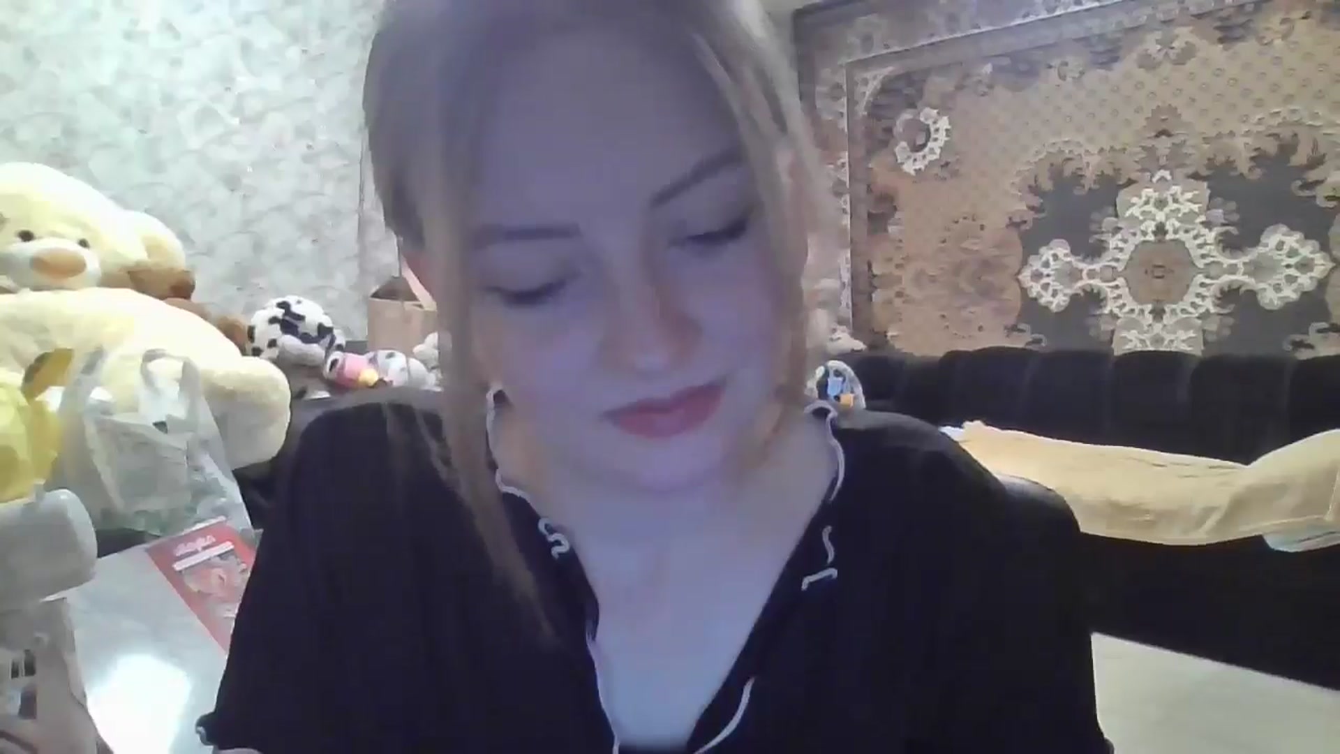 Gallery image thumbnail from DinaLennox's myfreecams stream on, 01/01/2026, 18:33 image 3 of 20