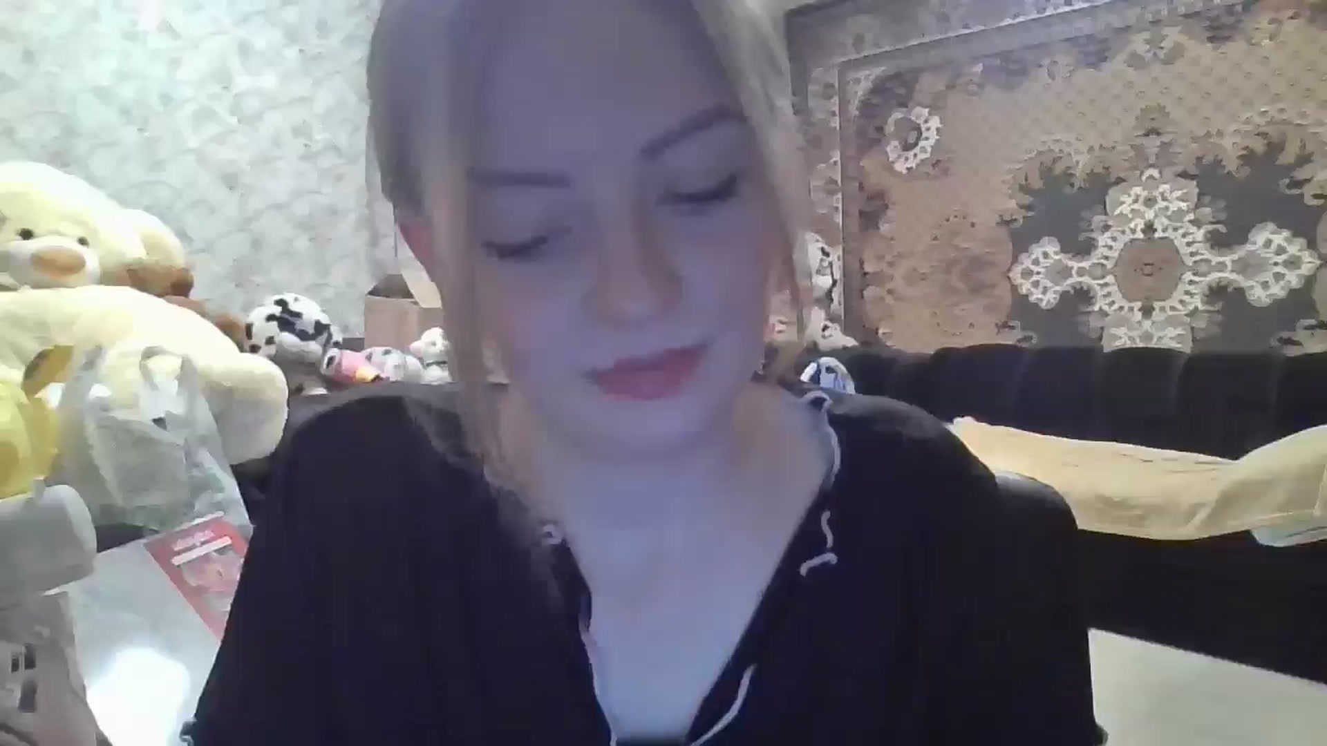 Gallery image thumbnail from DinaLennox's myfreecams stream on, 01/01/2026, 18:33 image 9 of 20