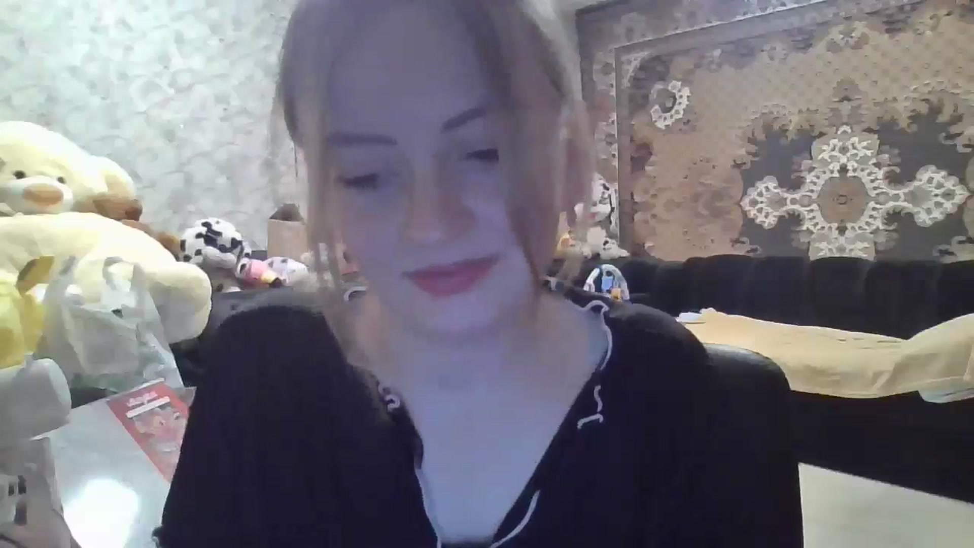 Gallery image thumbnail from DinaLennox's myfreecams stream on, 01/01/2026, 18:33 image 8 of 20