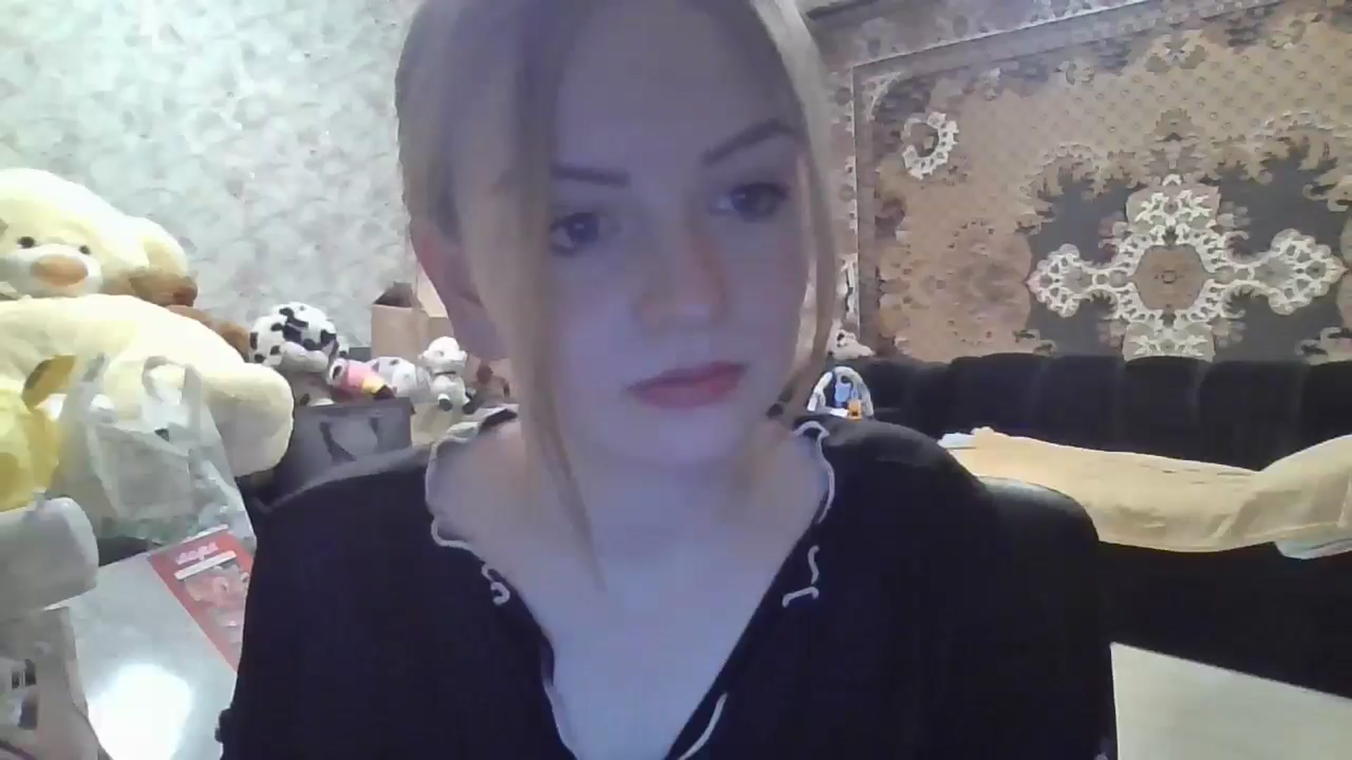 Gallery image thumbnail from DinaLennox's myfreecams stream on, 01/01/2026, 18:33 image 11 of 20