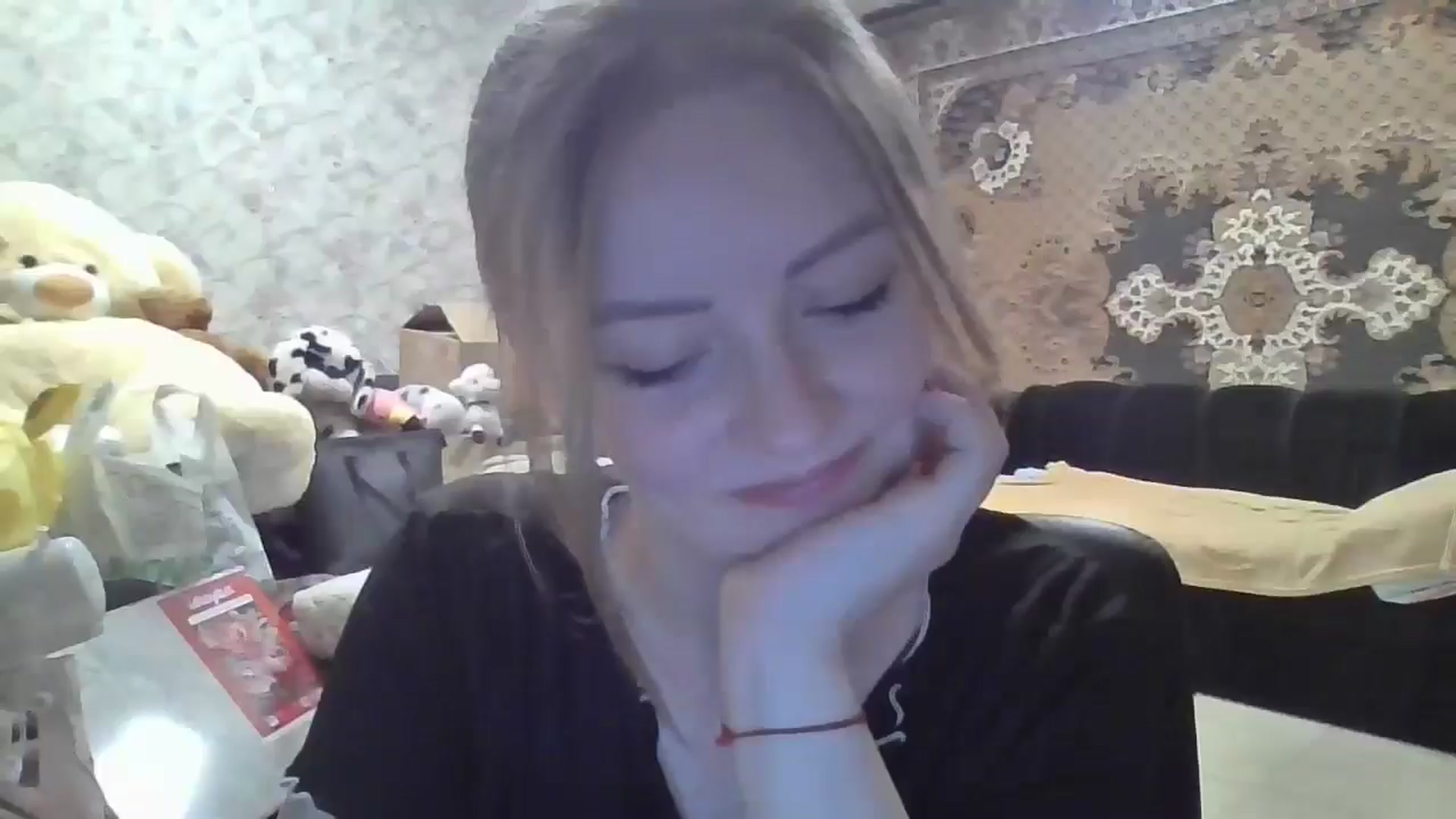 Gallery image thumbnail from DinaLennox's myfreecams stream on, 01/01/2026, 18:53 image 13 of 20
