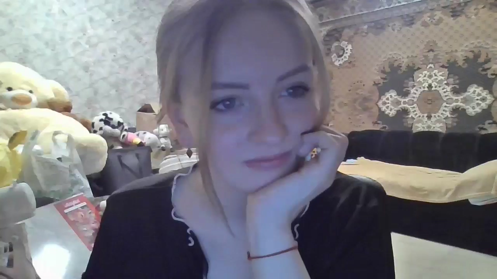 Gallery image thumbnail from DinaLennox's myfreecams stream on, 01/01/2026, 18:53 image 1 of 20