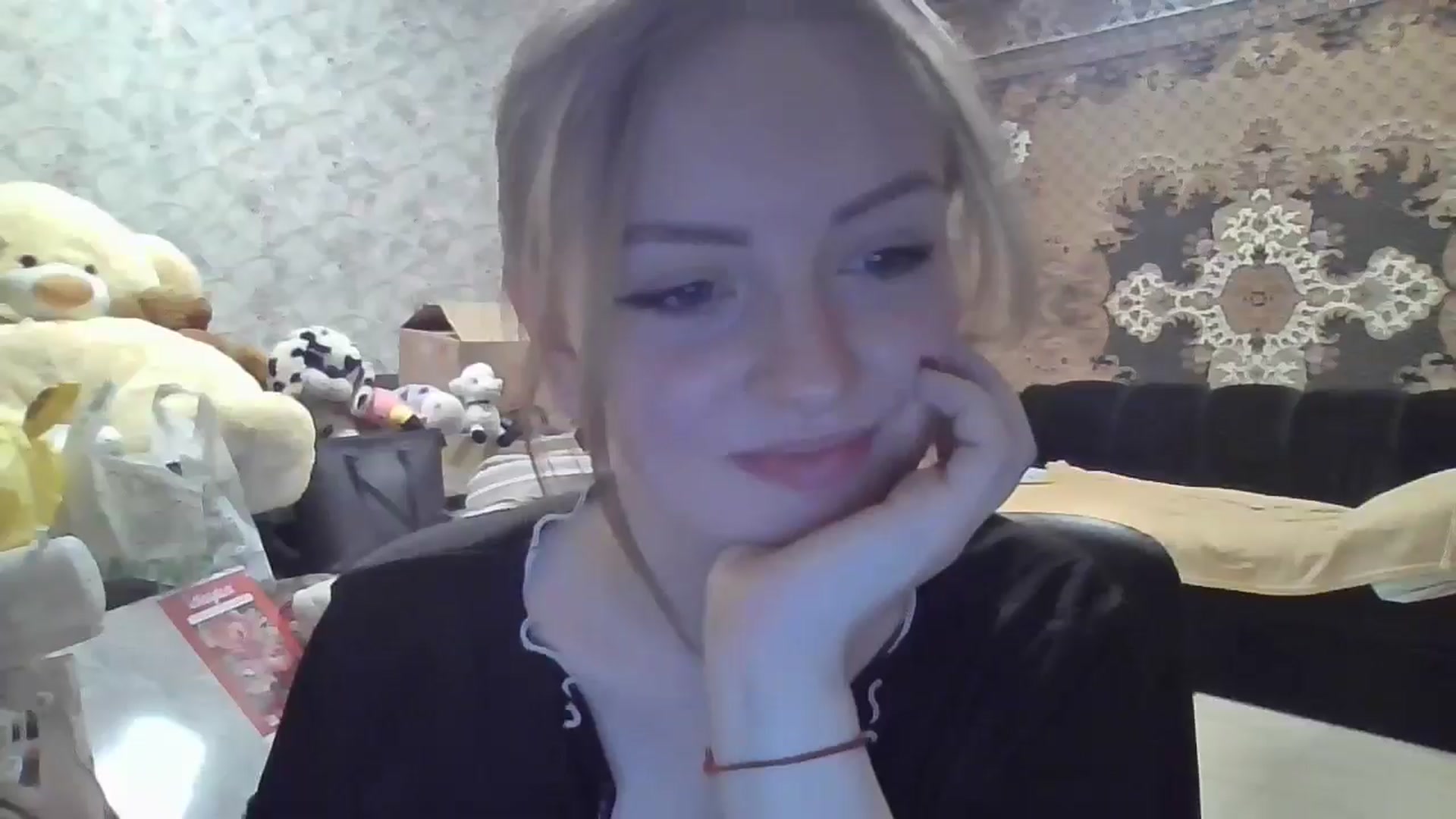 Gallery image thumbnail from DinaLennox's myfreecams stream on, 01/01/2026, 18:53 image 3 of 20