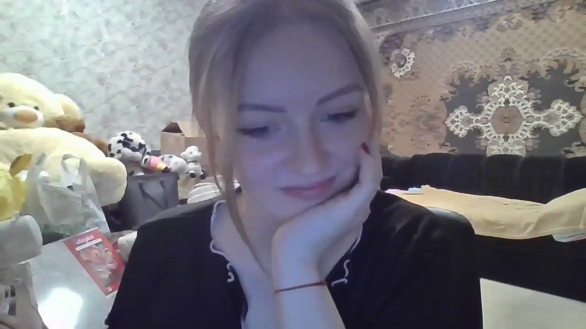 Gallery image thumbnail from DinaLennox's myfreecams stream on, 01/01/2026, 18:53 image 5 of 20