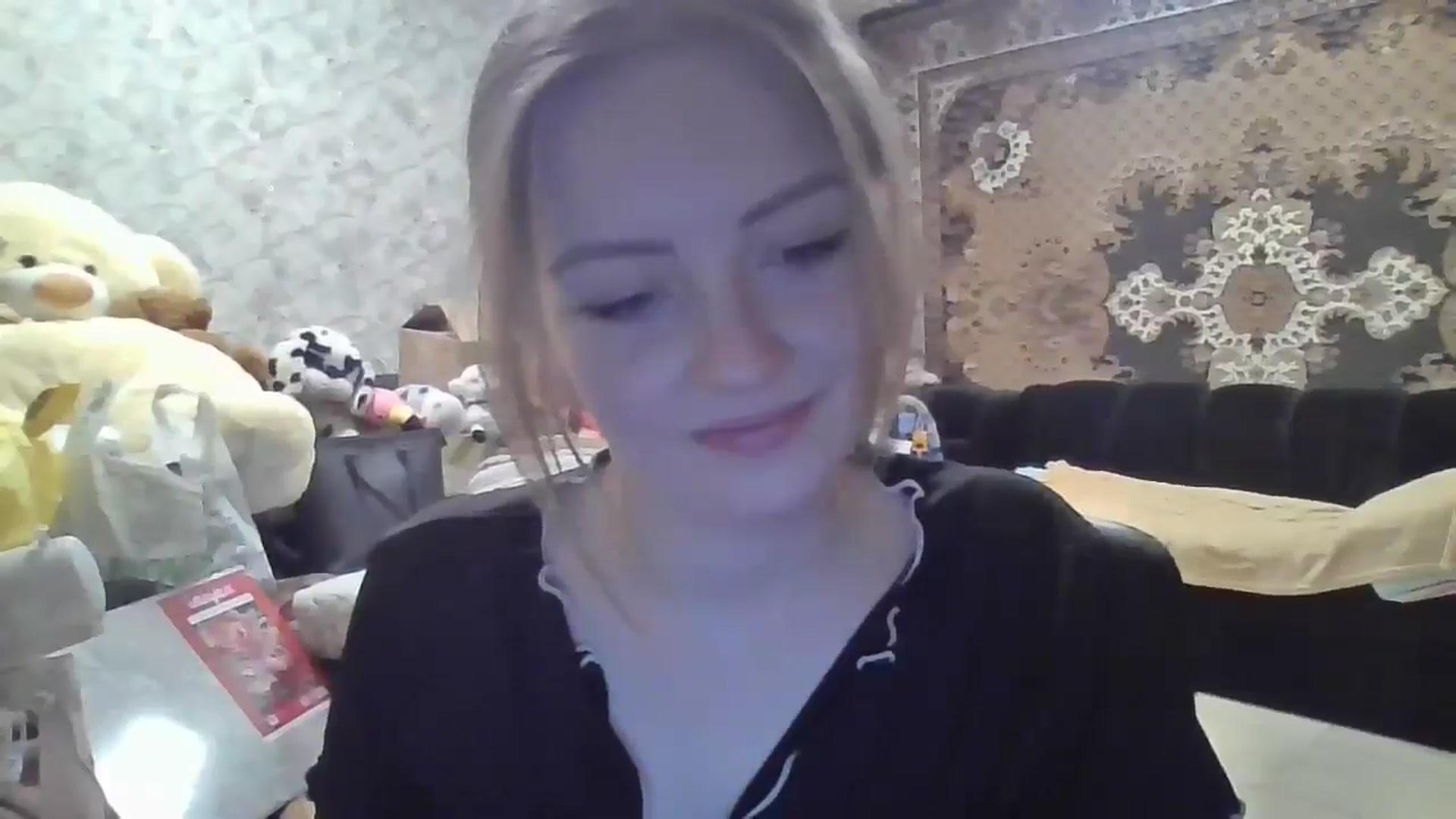 Gallery image thumbnail from DinaLennox's myfreecams stream on, 01/01/2026, 18:53 image 17 of 20