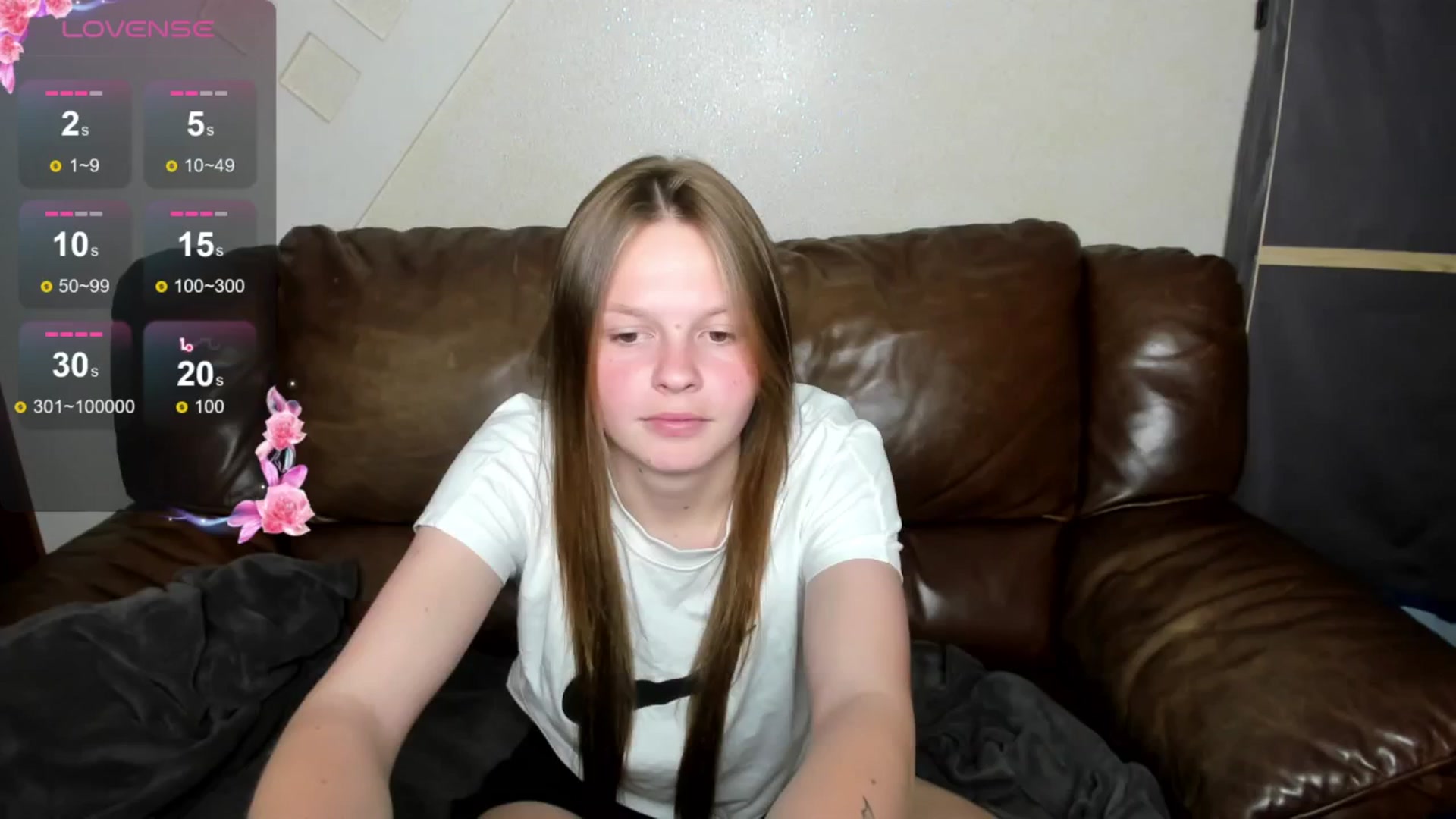 Gallery image thumbnail from DinaRock's myfreecams stream on, 06/02/2024, 11:07 image 17 of 20