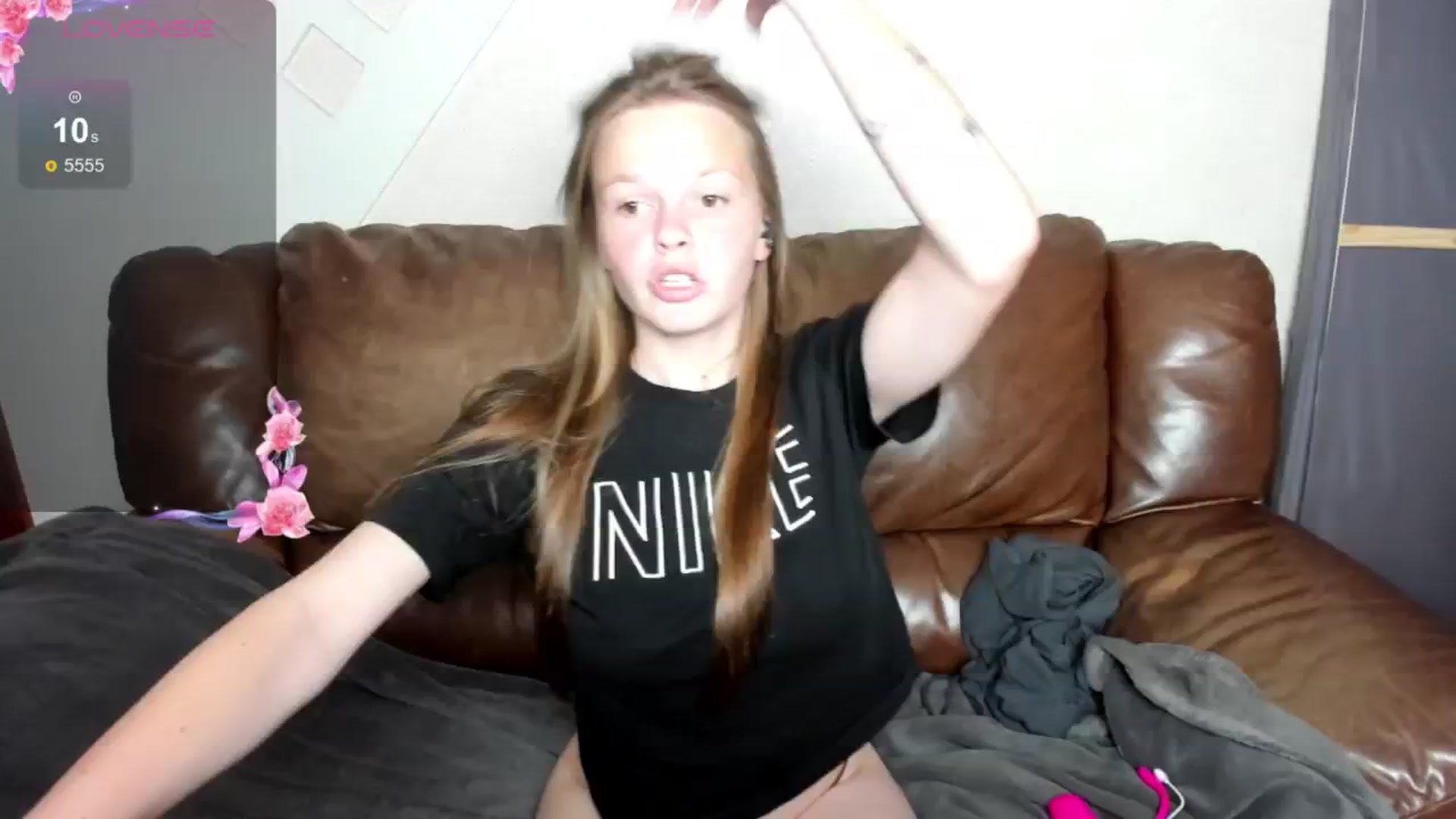 Gallery image thumbnail from DinaRock's myfreecams stream on, 06/17/2024, 09:06 image 9 of 20