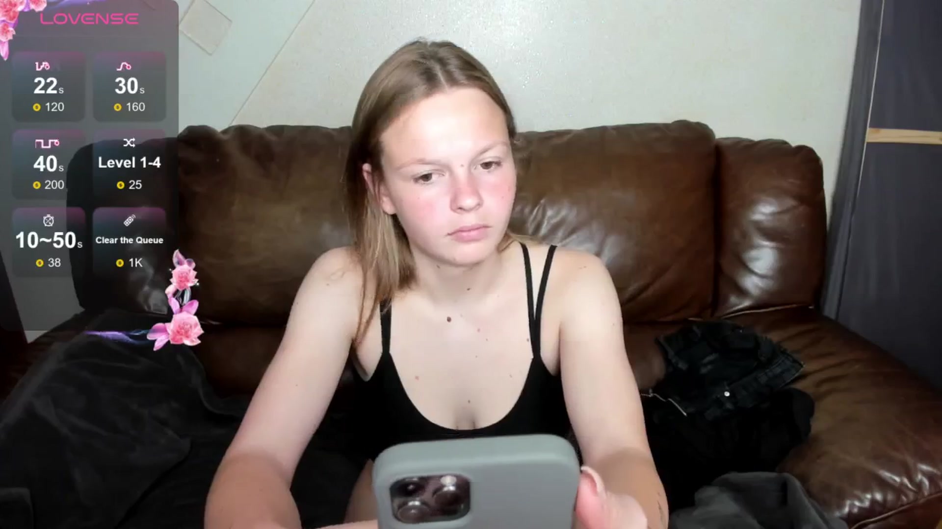 Gallery image thumbnail from DinaRock's myfreecams stream on, 06/19/2024, 09:43 image 18 of 20