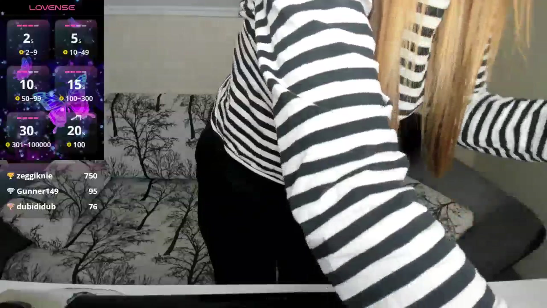 Gallery image thumbnail from DinaRock's myfreecams stream on, 11/17/2024, 12:23 image 18 of 20