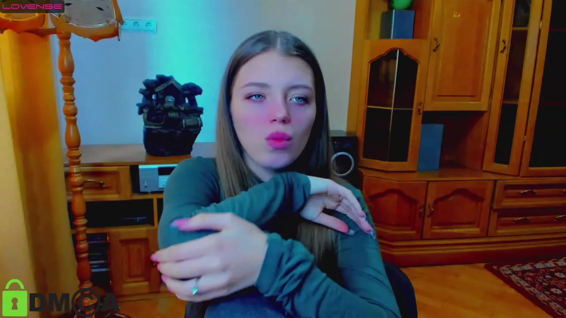 Gallery image thumbnail from DinaTin's myfreecams stream on, 02/11/2023, 11:58 image 3 of 20