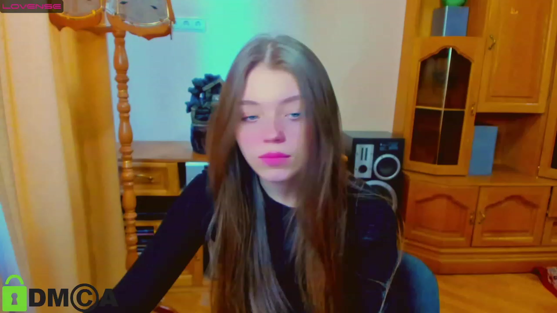 Gallery image thumbnail from DinaTin's myfreecams stream on, 02/12/2023, 11:32 image 18 of 20