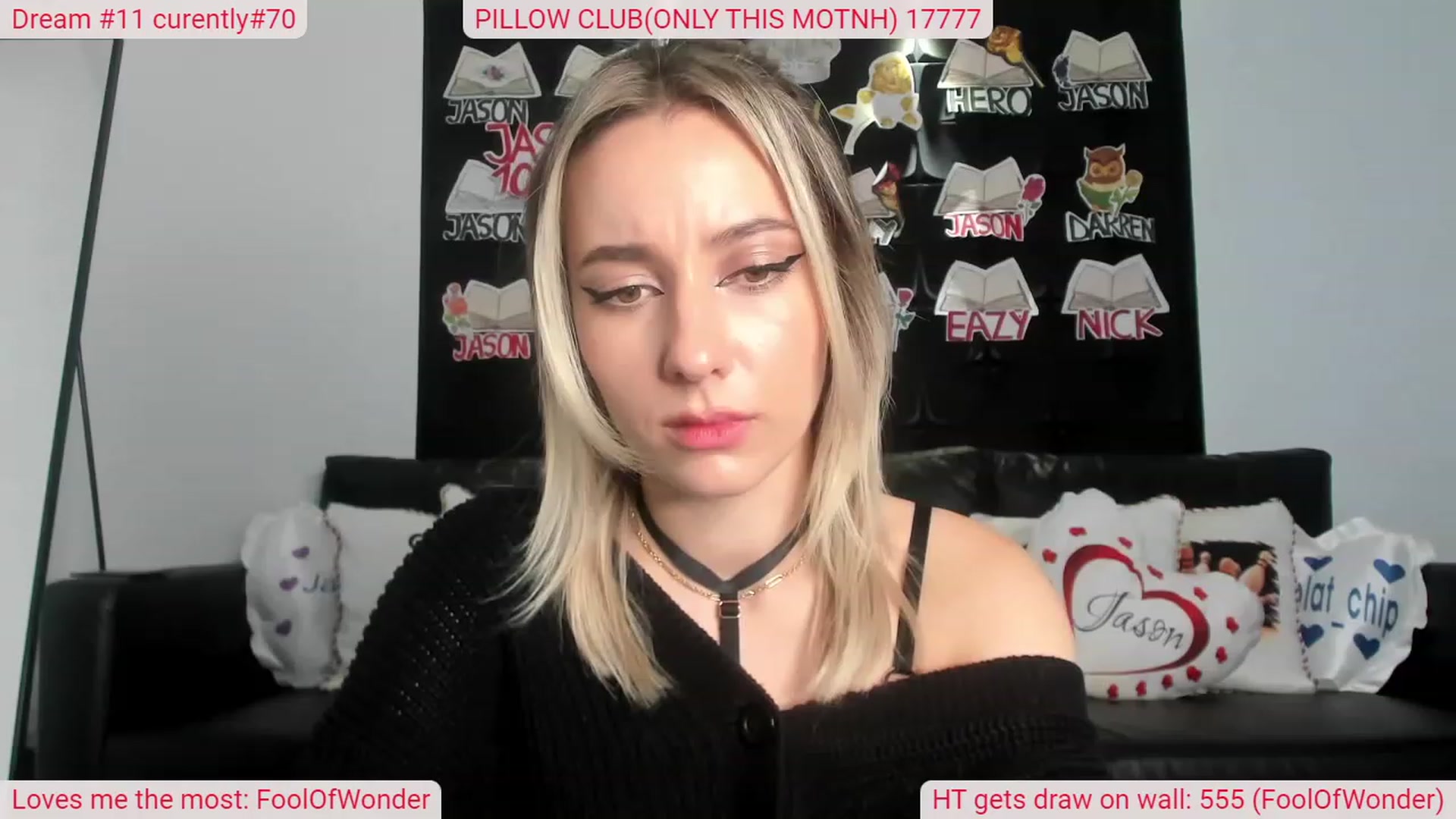 Gallery image thumbnail from DinasLibrary's myfreecams stream on, 11/18/2022, 05:35 image 9 of 20