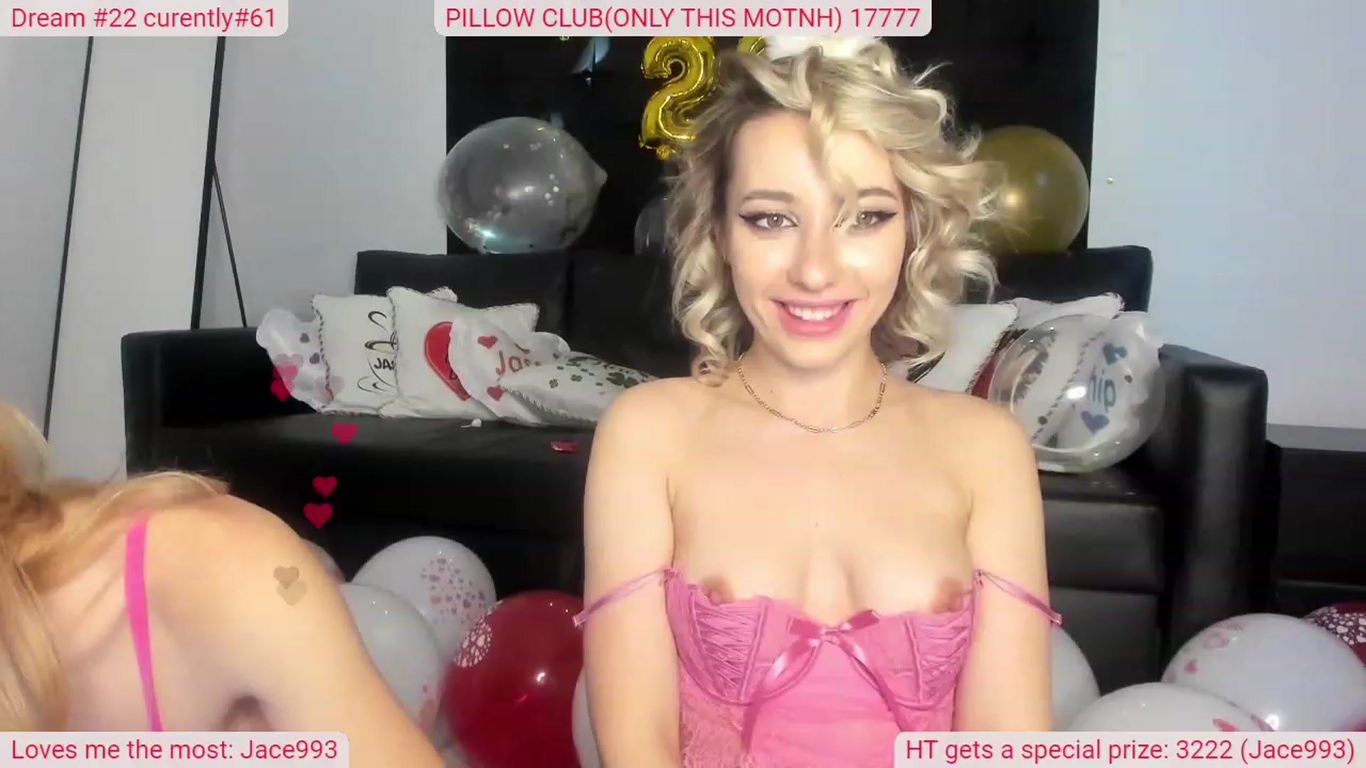 Gallery image thumbnail from DinasLibrary's myfreecams stream on, 11/20/2022, 05:47 image 10 of 20