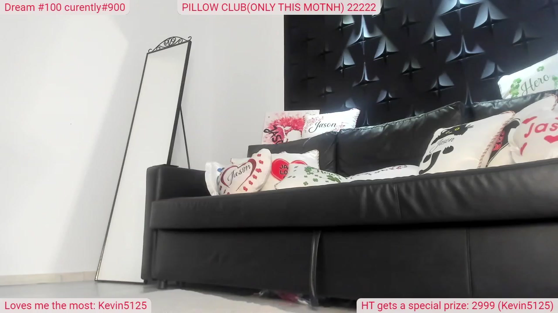 Gallery image thumbnail from DinasLibrary's myfreecams stream on, 01/06/2023, 08:09 image 6 of 20