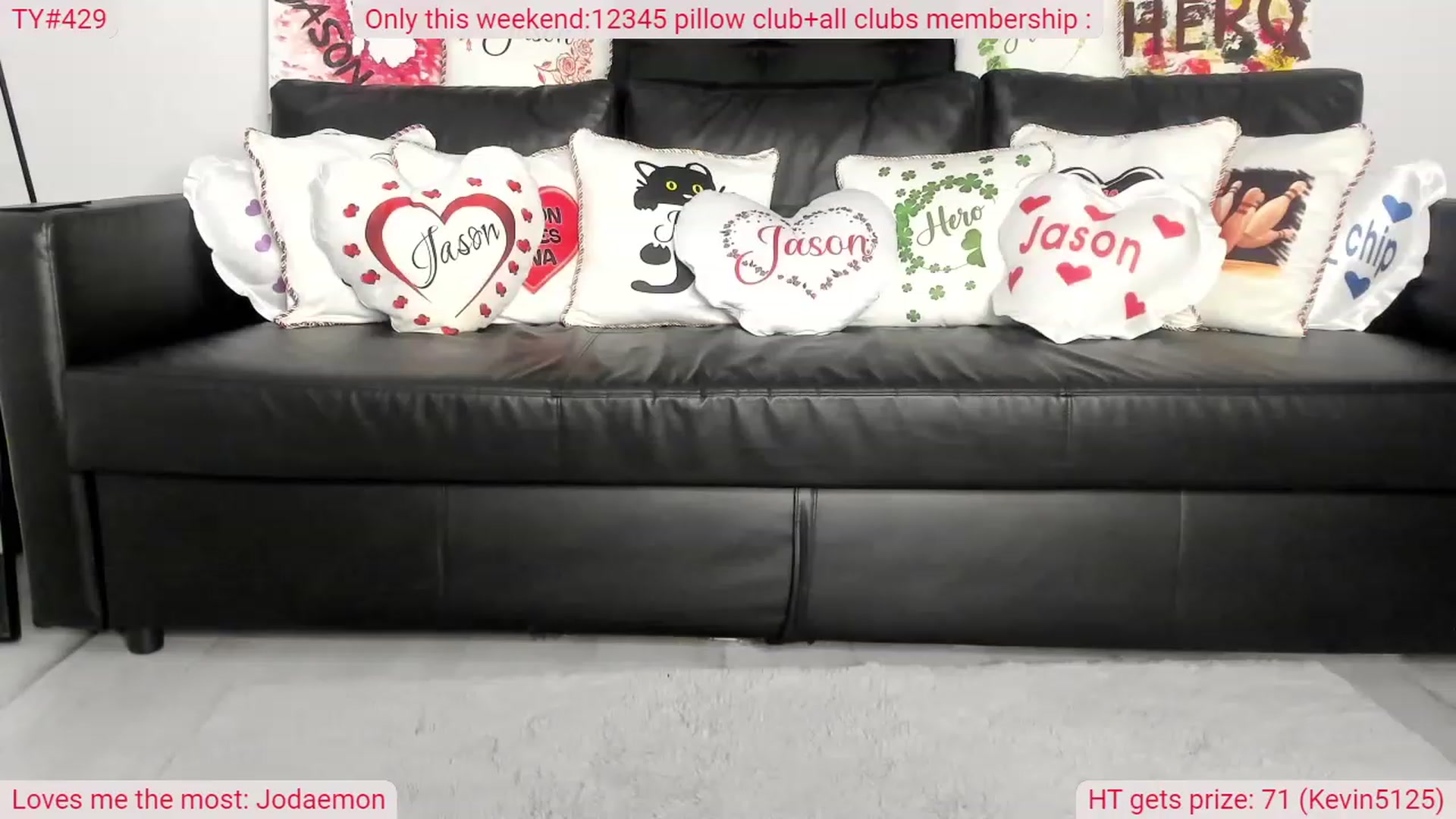 Gallery image thumbnail from DinasLibrary's myfreecams stream on, 01/22/2023, 05:31 image 1 of 20