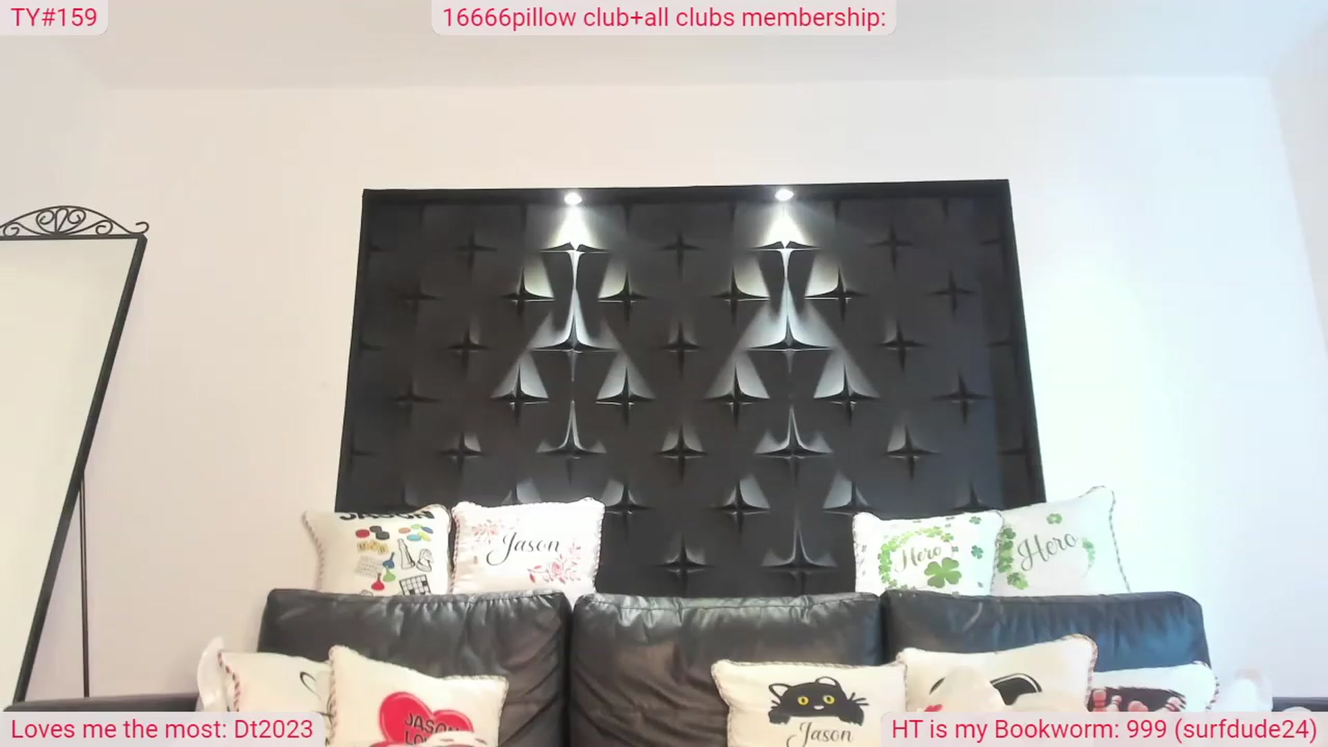 Gallery image thumbnail from DinasLibrary's myfreecams stream on, 03/13/2023, 06:01 image 16 of 20