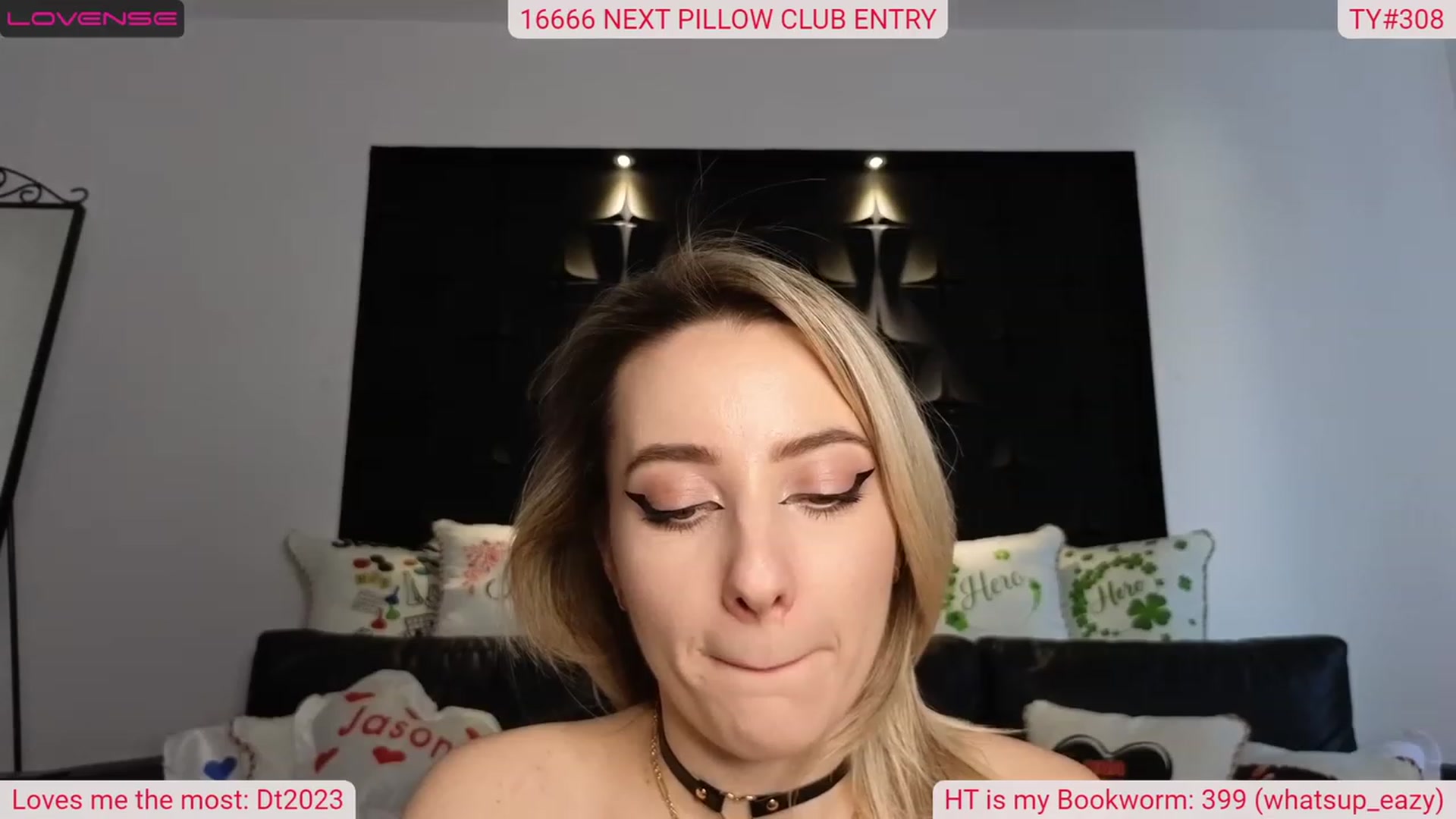 Gallery image thumbnail from DinasLibrary's myfreecams stream on, 03/24/2023, 06:44 image 15 of 20